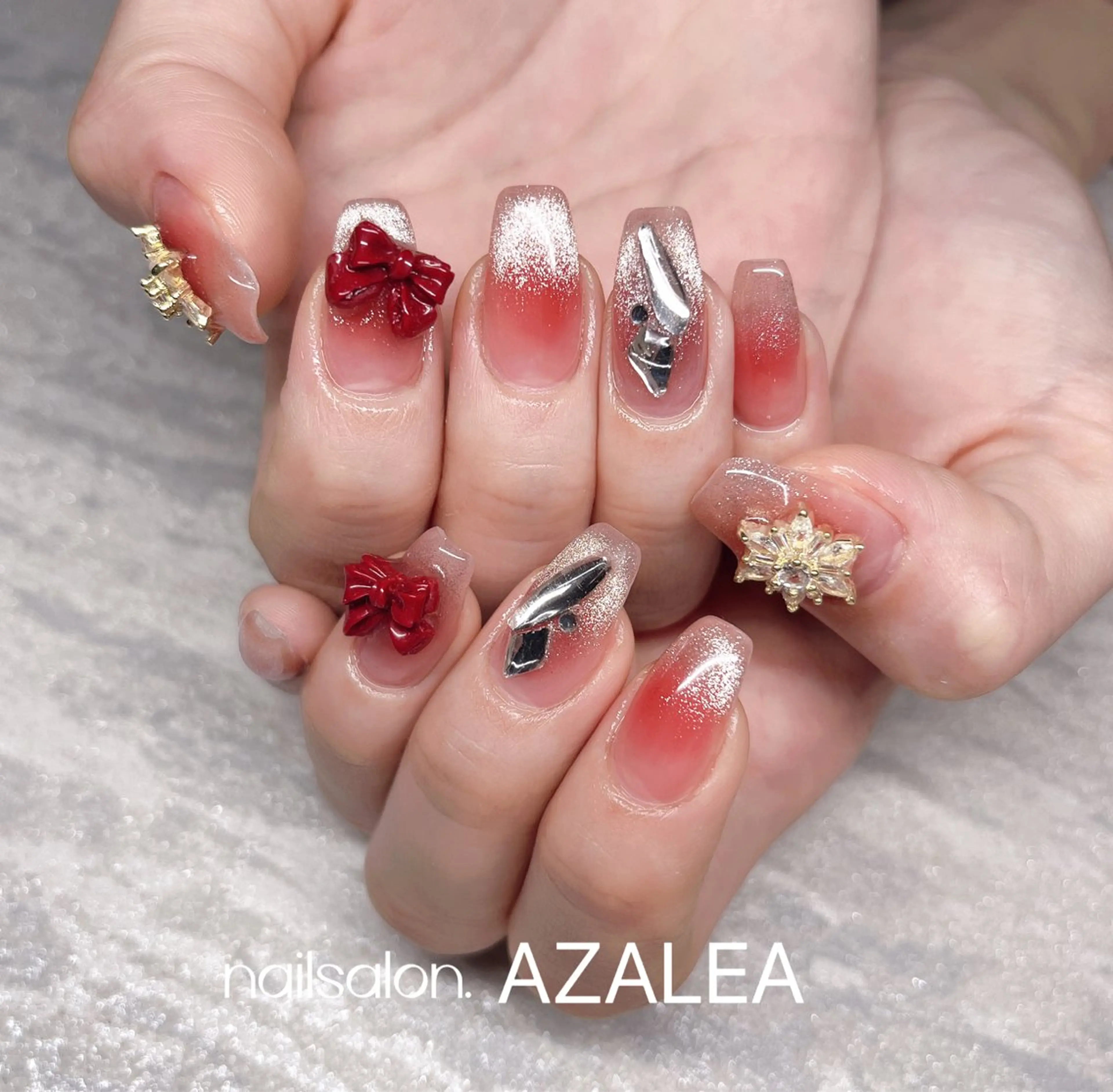 ネイル R inのネイルデザイン