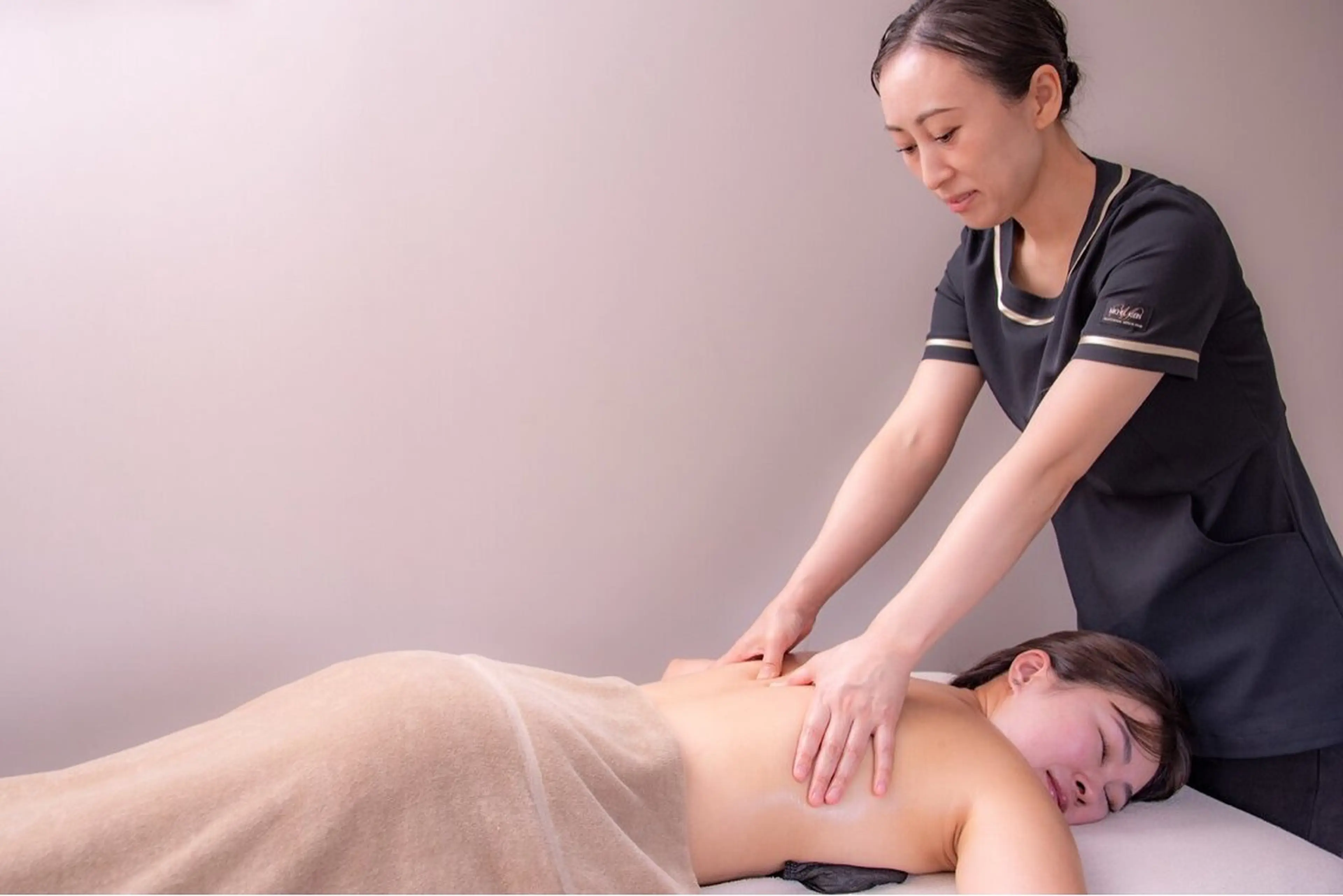 お顔&お身体大満足プラン【小顔&整体コルギ×背面リンパ×極上ヘッド】110分の写真