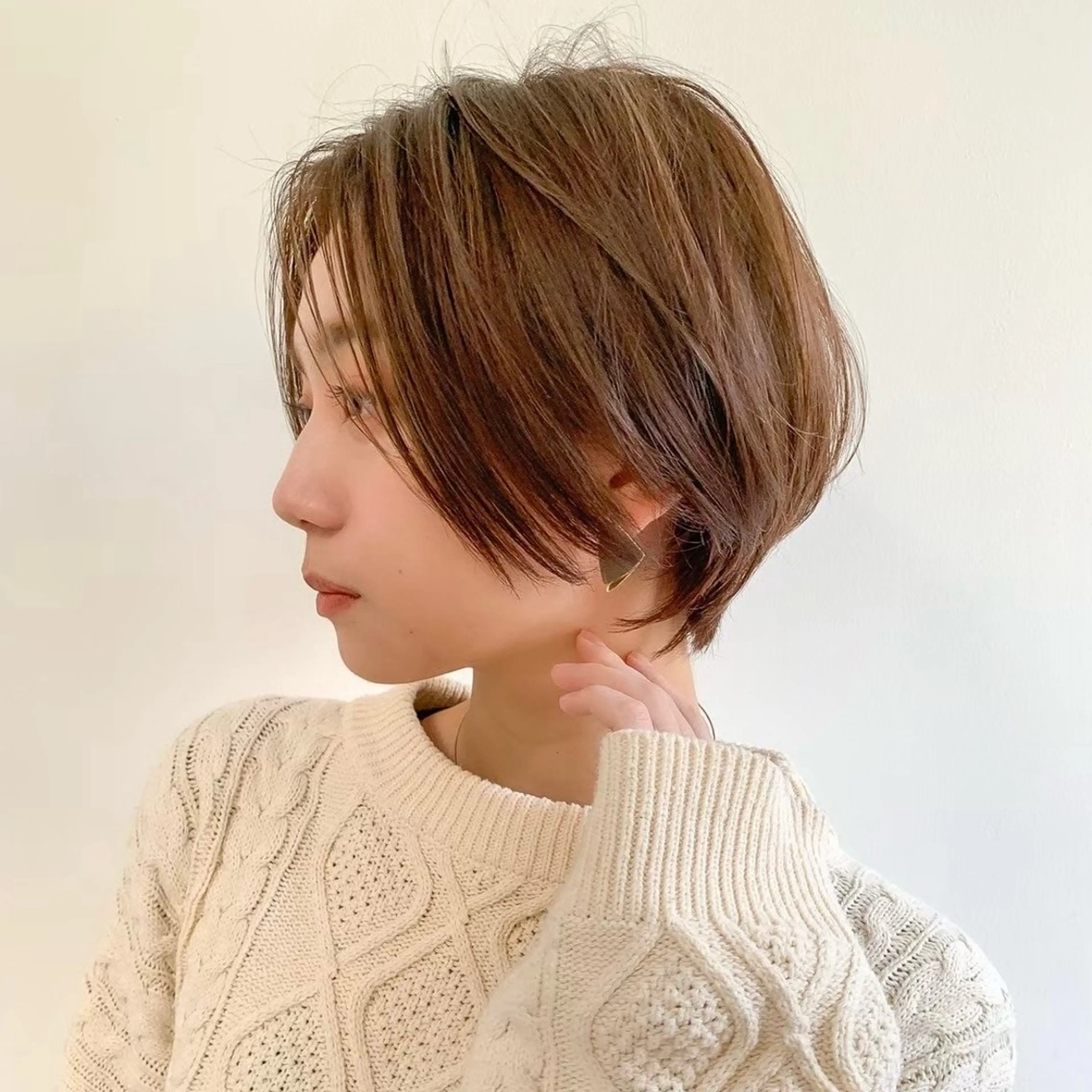 ショート パーマ ヘアアレンジ カット トリートメント ヘアセット ボブ｜韓国｜美髪矯正 ｜amika🌙のヘアスタイル