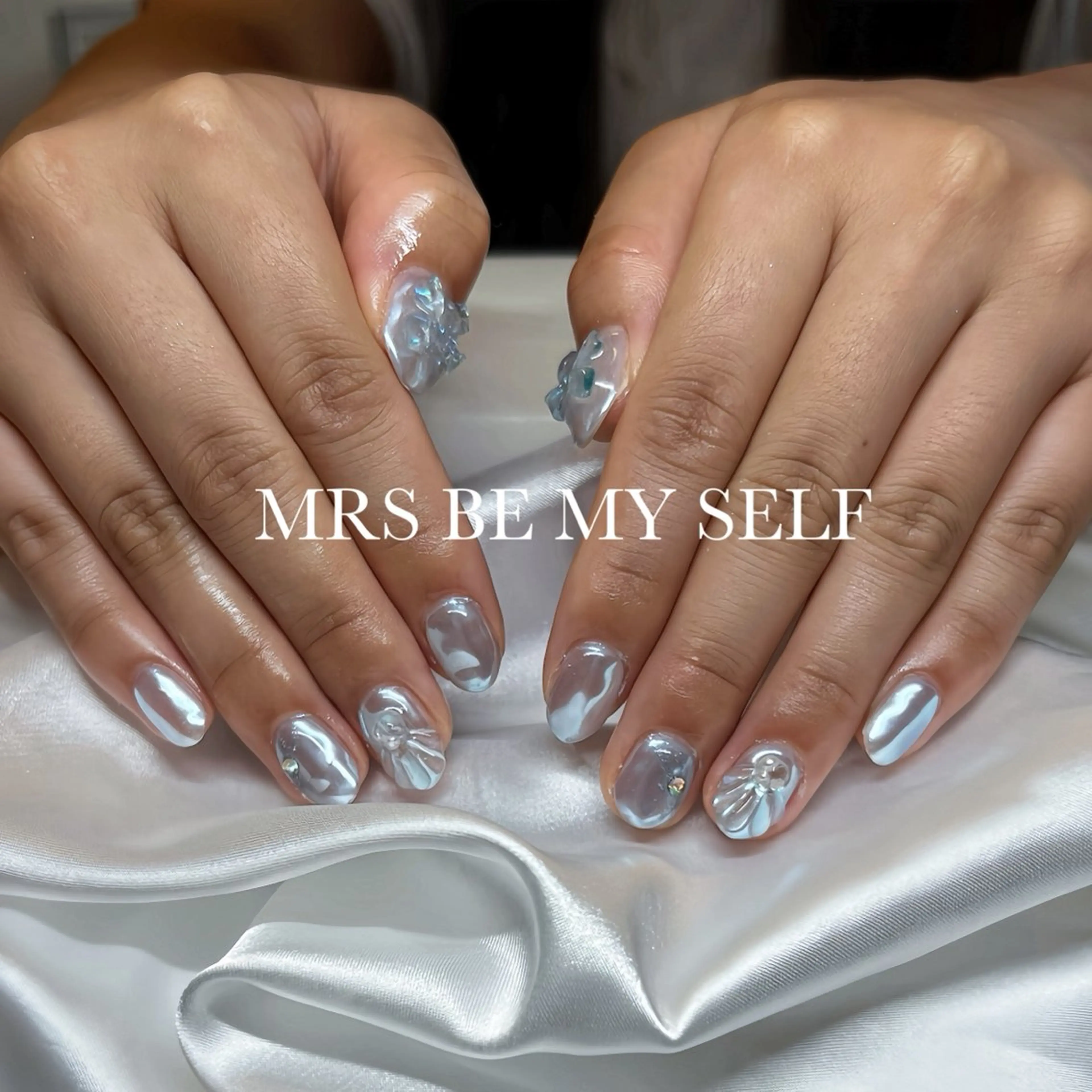 ネイル オーロラネイル ぷっくりネイル 夏ネイル ハンドネイル MRS/ miyu🎀のネイルデザイン