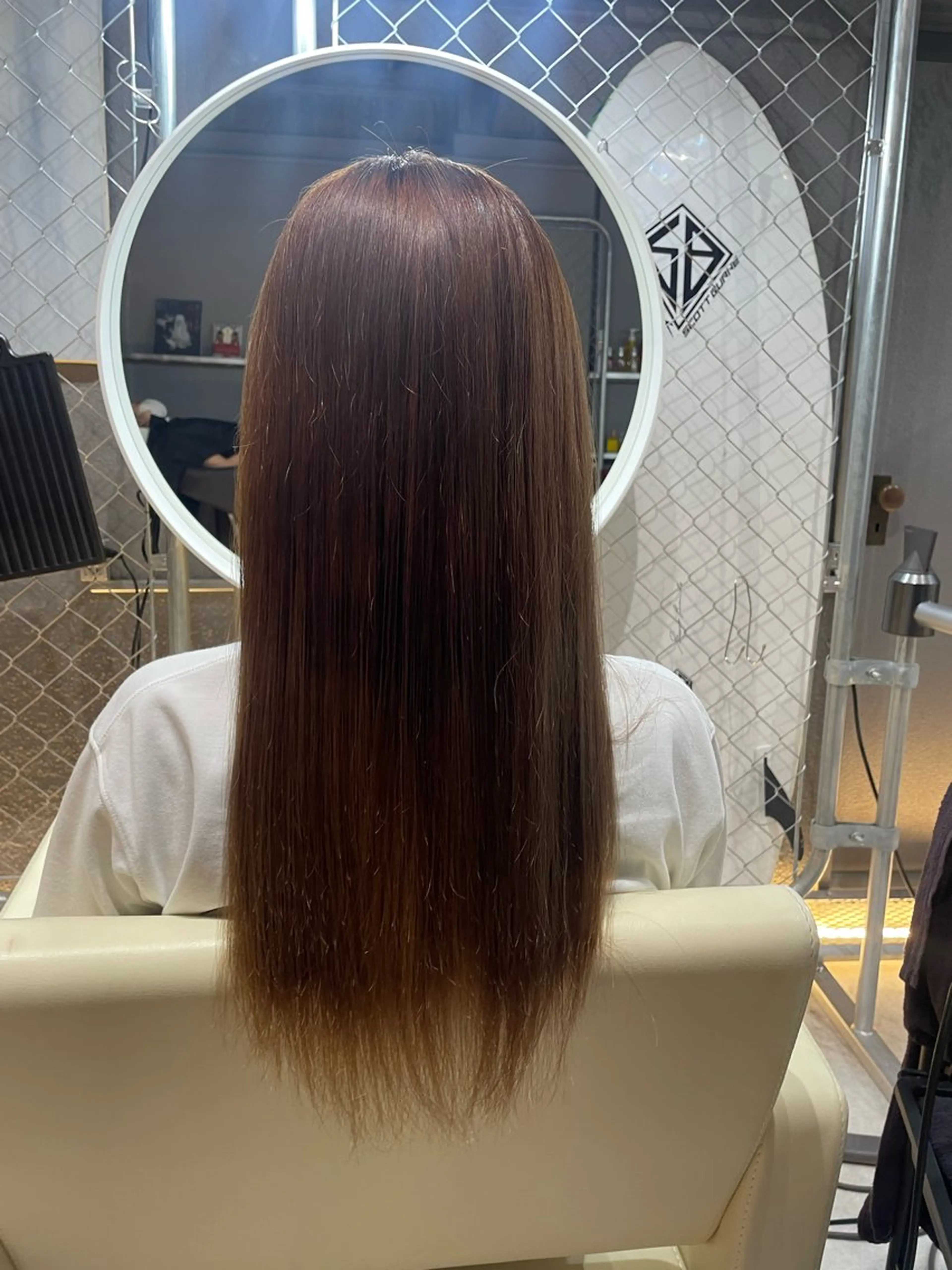 ロング カラー ブリーチ ヘアカラー トリートメント CoCooN nanamiのヘアスタイル