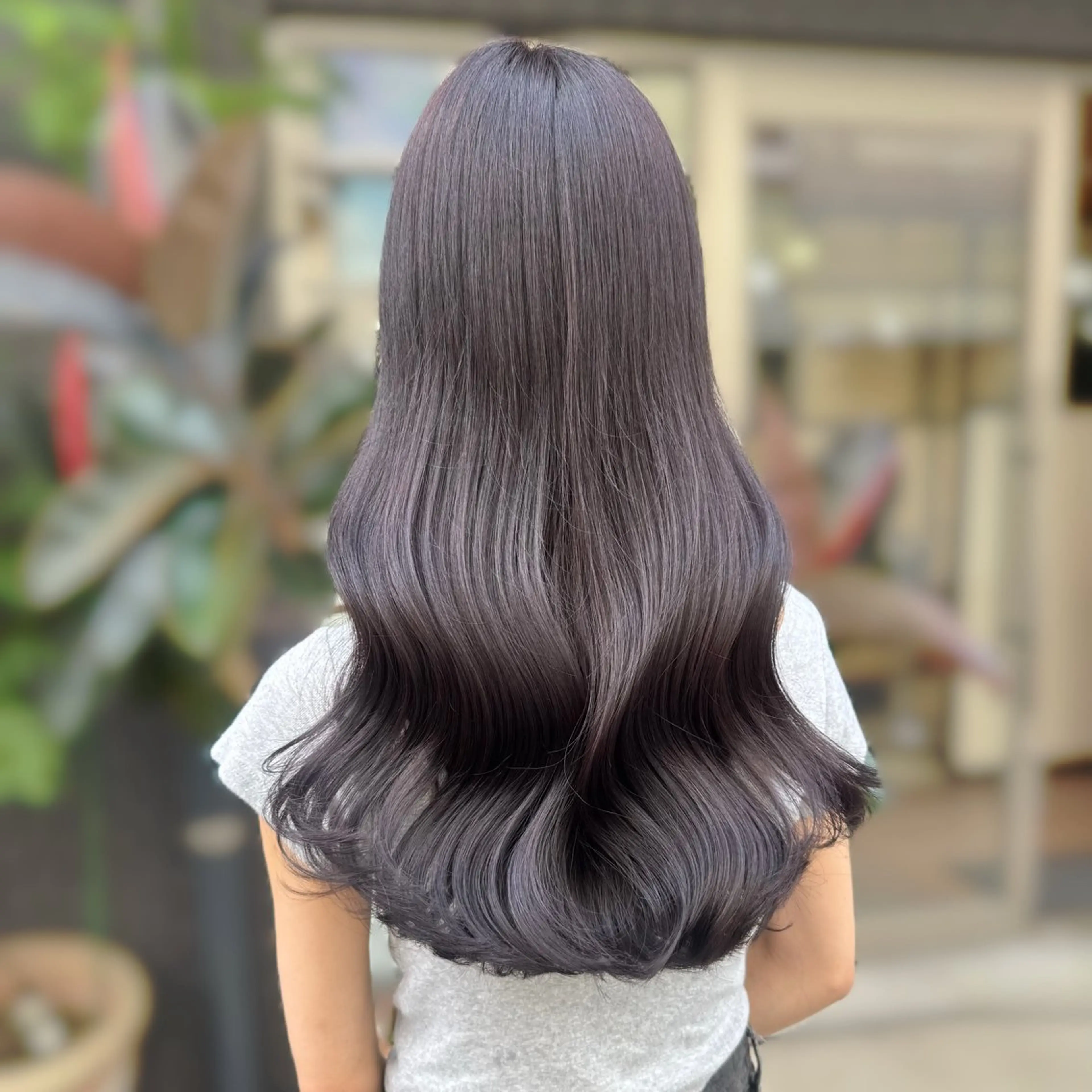 ロング カラー ブリーチ グレージュ ラベンダーカラー ラベンダーグレージュ ラベンダーグレー カット ヘアカラー トリートメント ブリーチなしカラー kana🐱のヘアスタイル