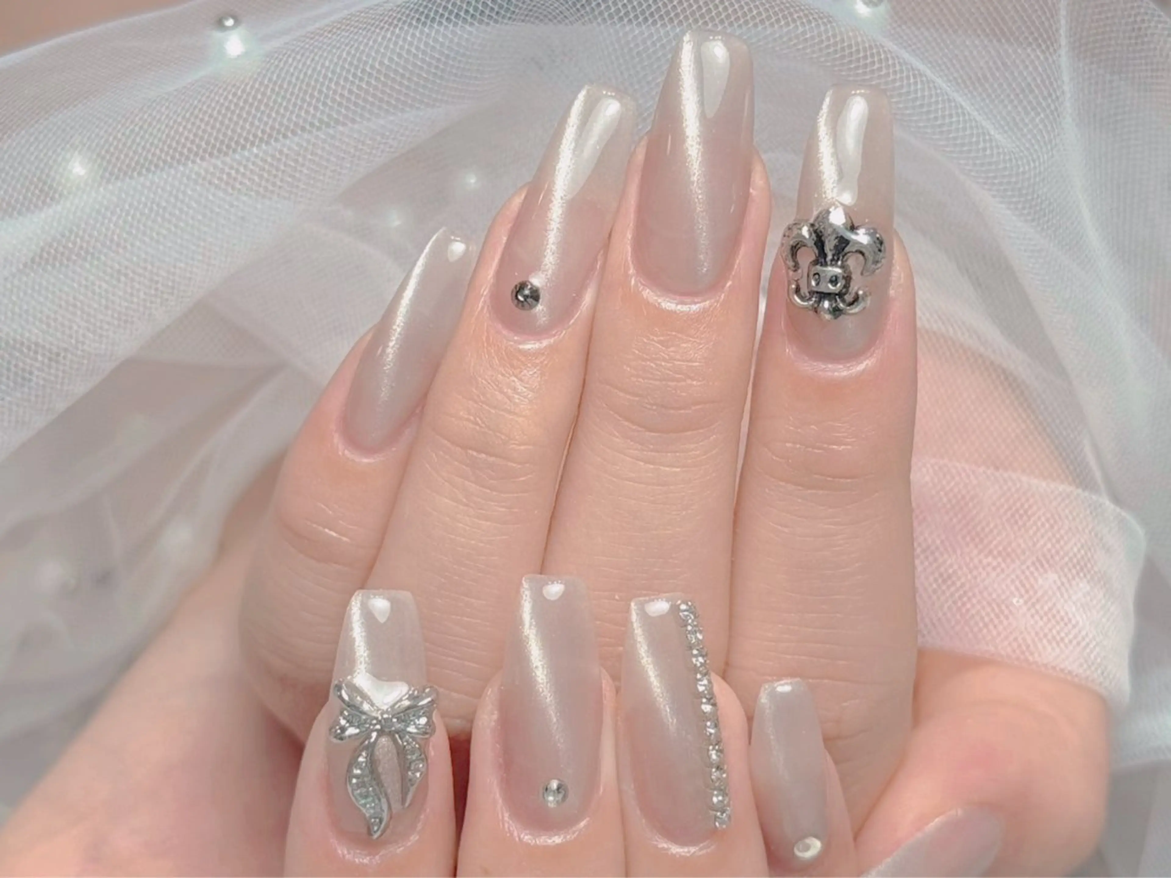 ネイル マジックミラー所属・マジック ミラーのネイルデザイン