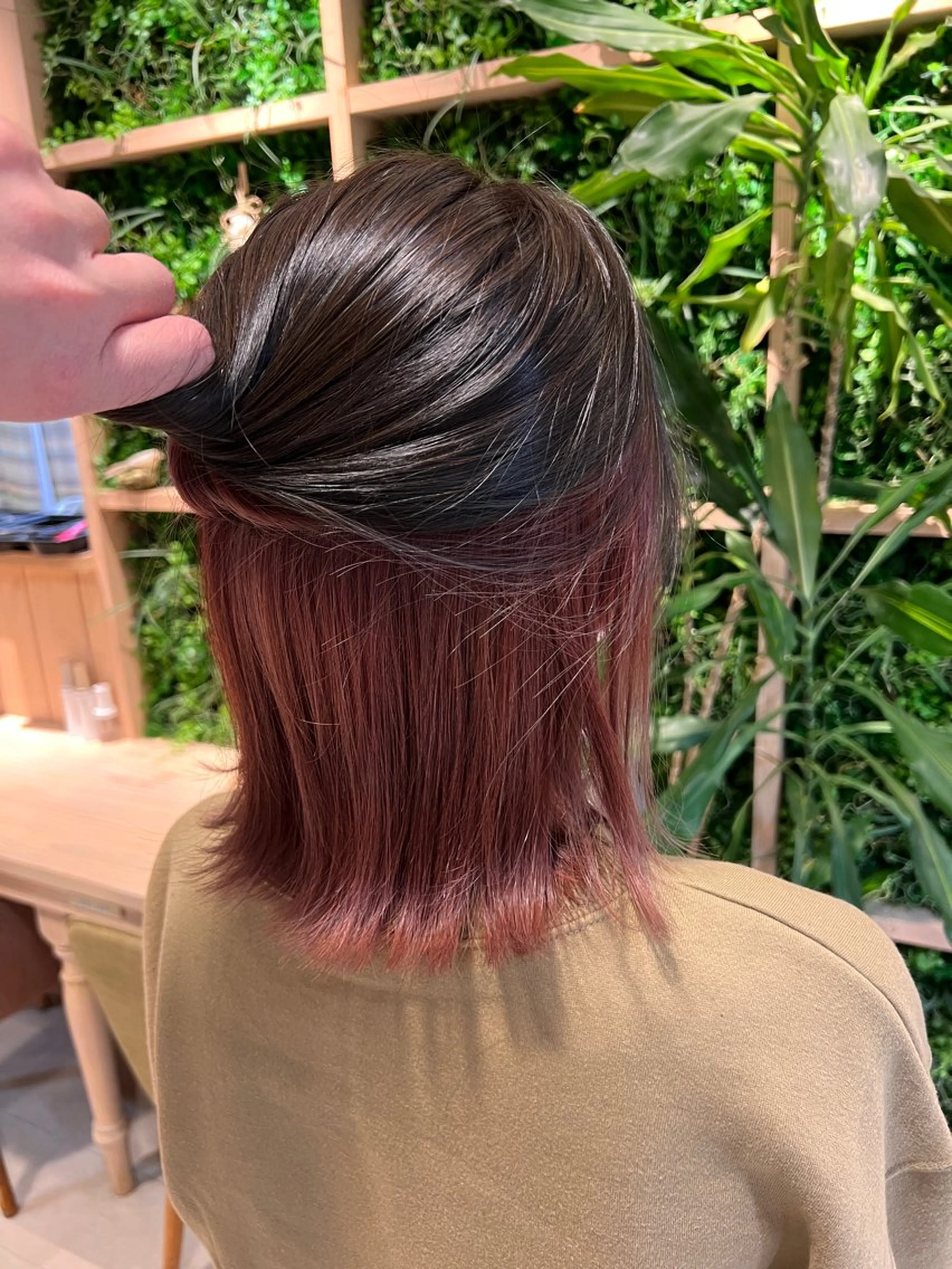 ミディアム カラー ベージュカラー ブリーチ デザインカラー インナーカラー ピンクカラー ZEAL SALON阿見店（ジールサロン）所属・KENTO 【茨城1の縮毛矯正】のヘアスタイル