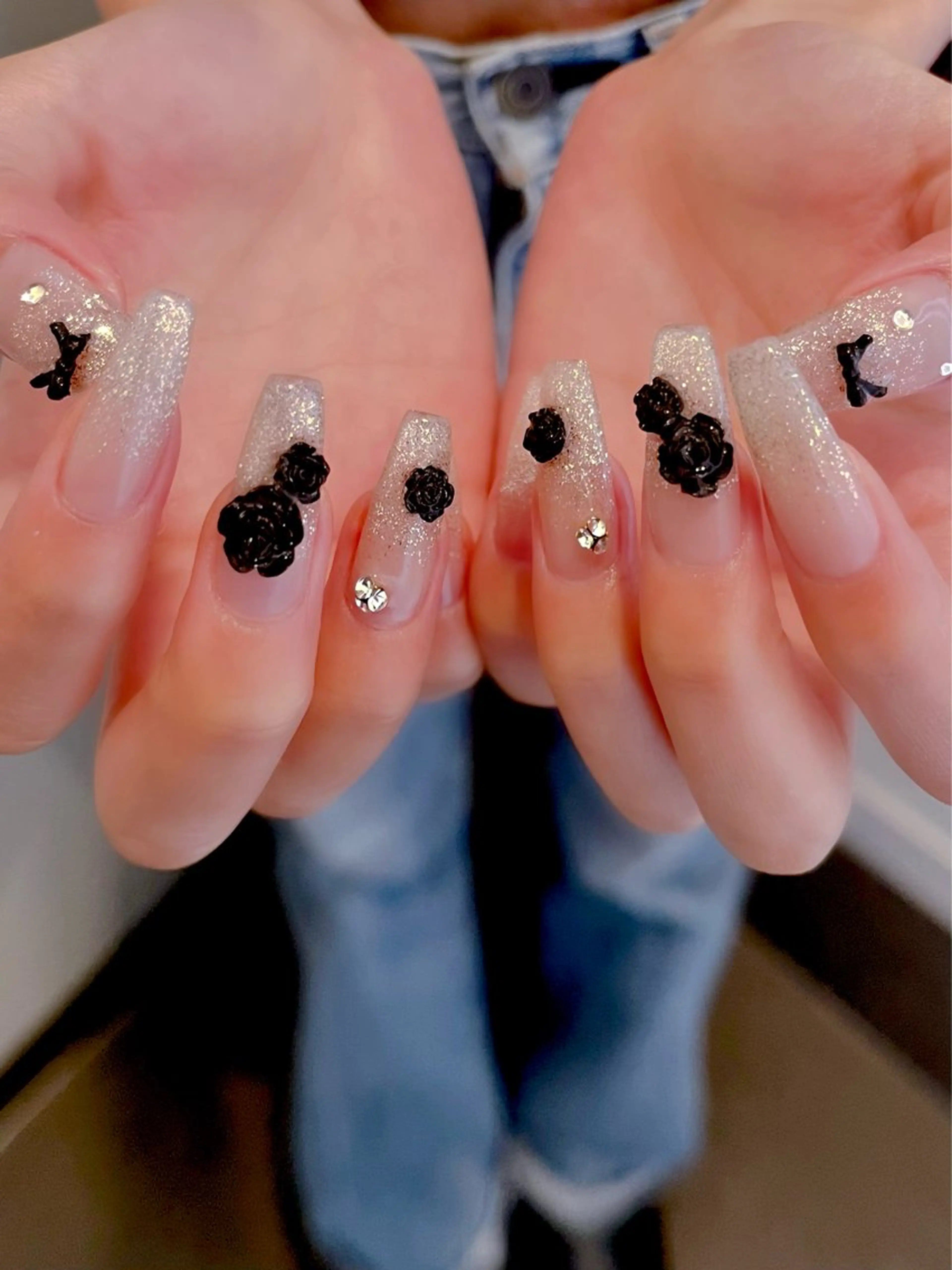 ネイル キラキラネイル マグネットネイル ワンカラーネイル スカルプネイル ワンホンネイル nine.🦋 YUKOのネイルデザイン