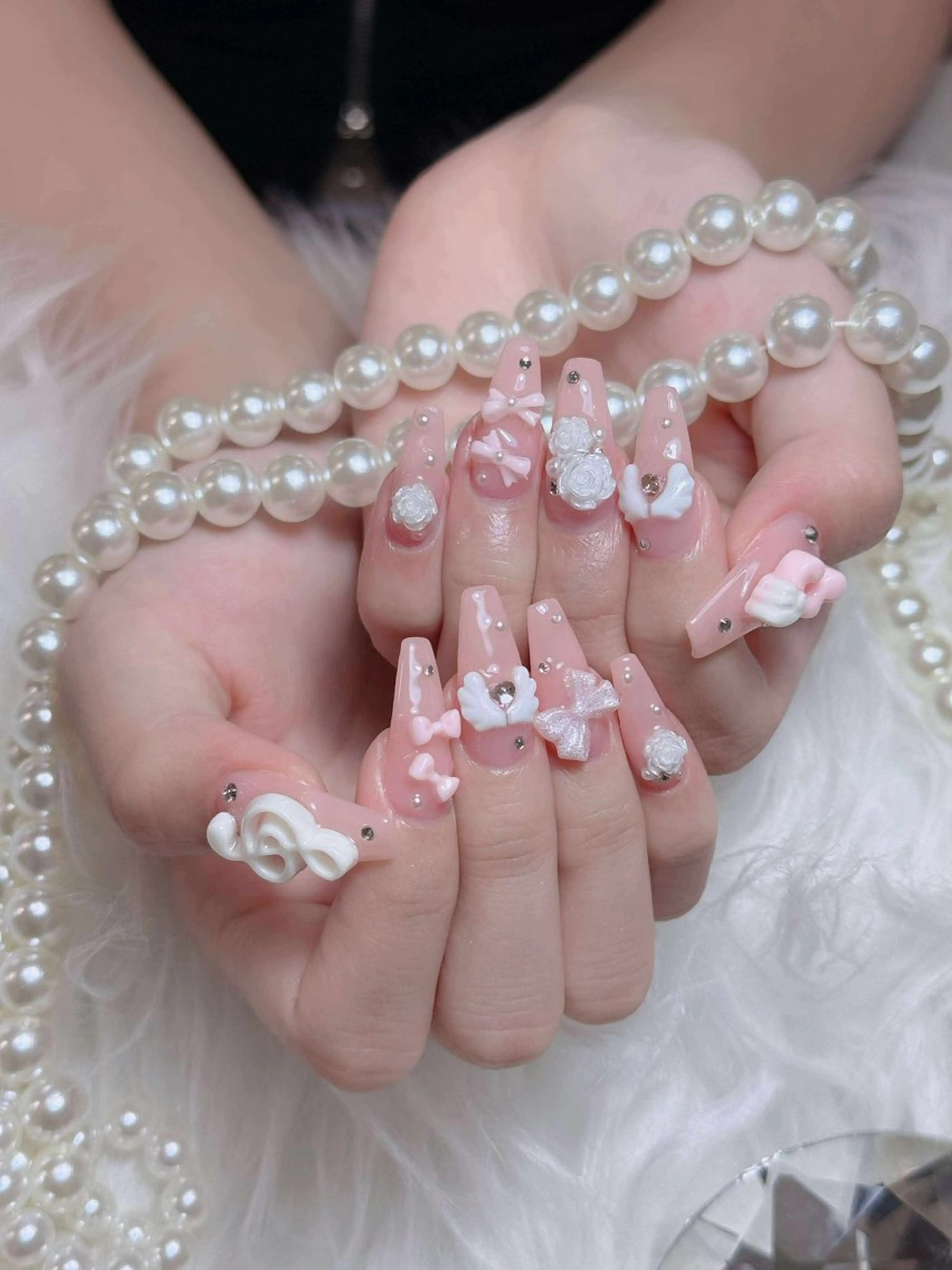 ネイル オーロラネイル チークネイル フットネイル フレンチネイル 韓国ネイル ハンドネイル Lumi Nail 新大久保3‘のネイルデザイン