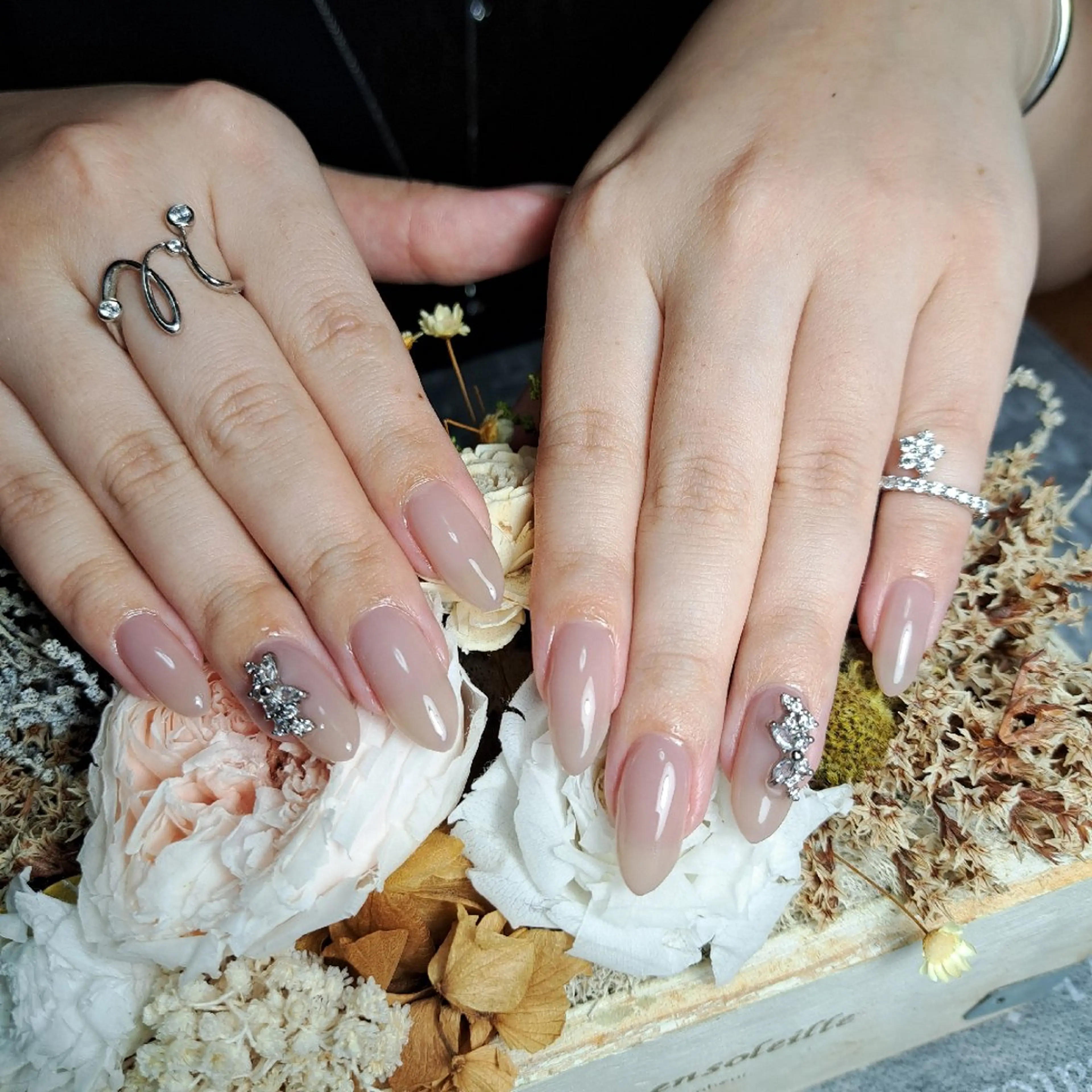 ネイル ワンカラーネイル HAYASHI  Nのネイルデザイン