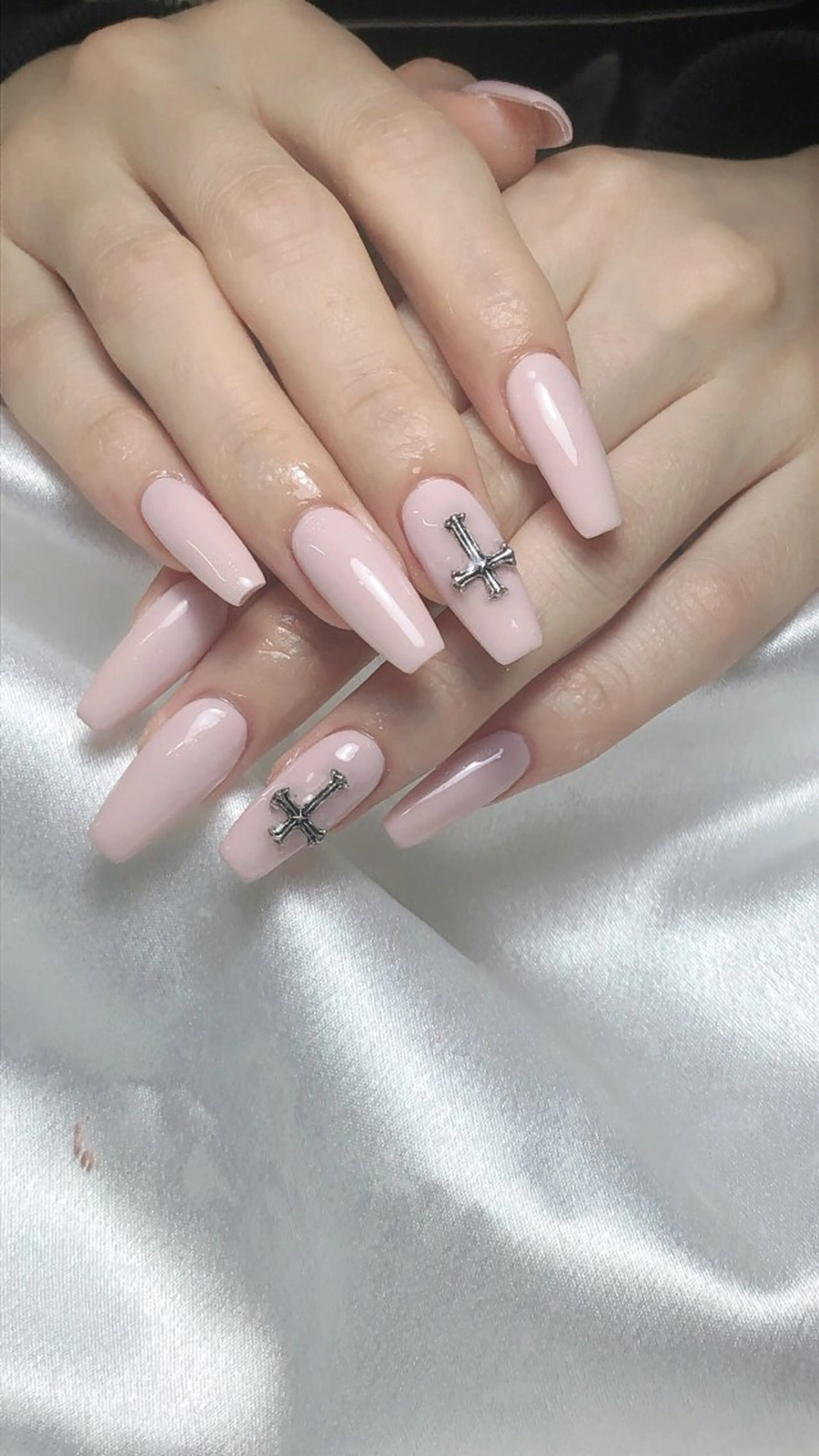 ネイル ハンドネイル LR.ONE ヨウのネイルデザイン