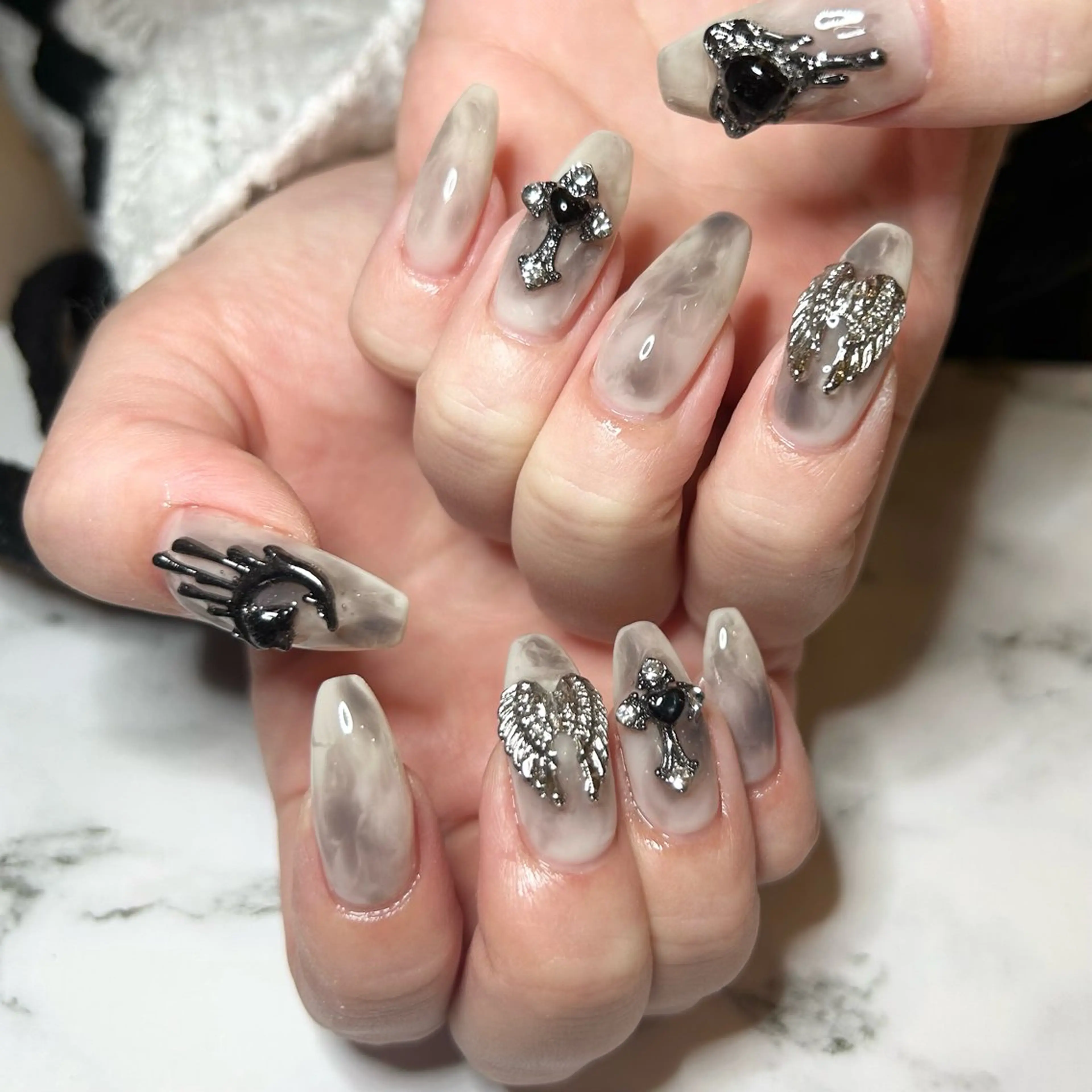 ネイル 持ち込み ハンドネイル ハンドケア she nail studio所属・パラジェル/スカルプ salonOerbaのネイルデザイン