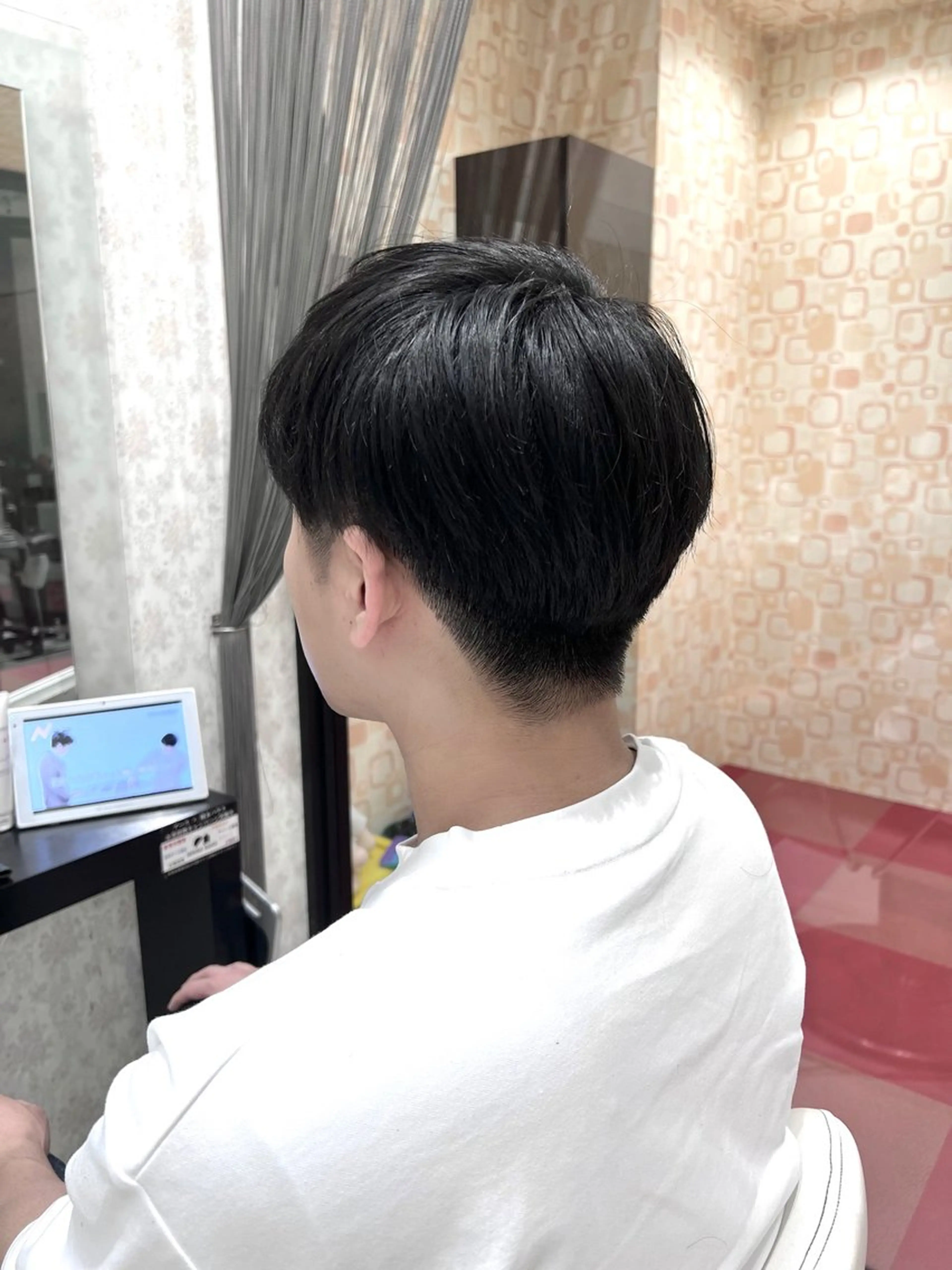 ショート メンズ 刈り上げ 松原 梨華のヘアスタイル