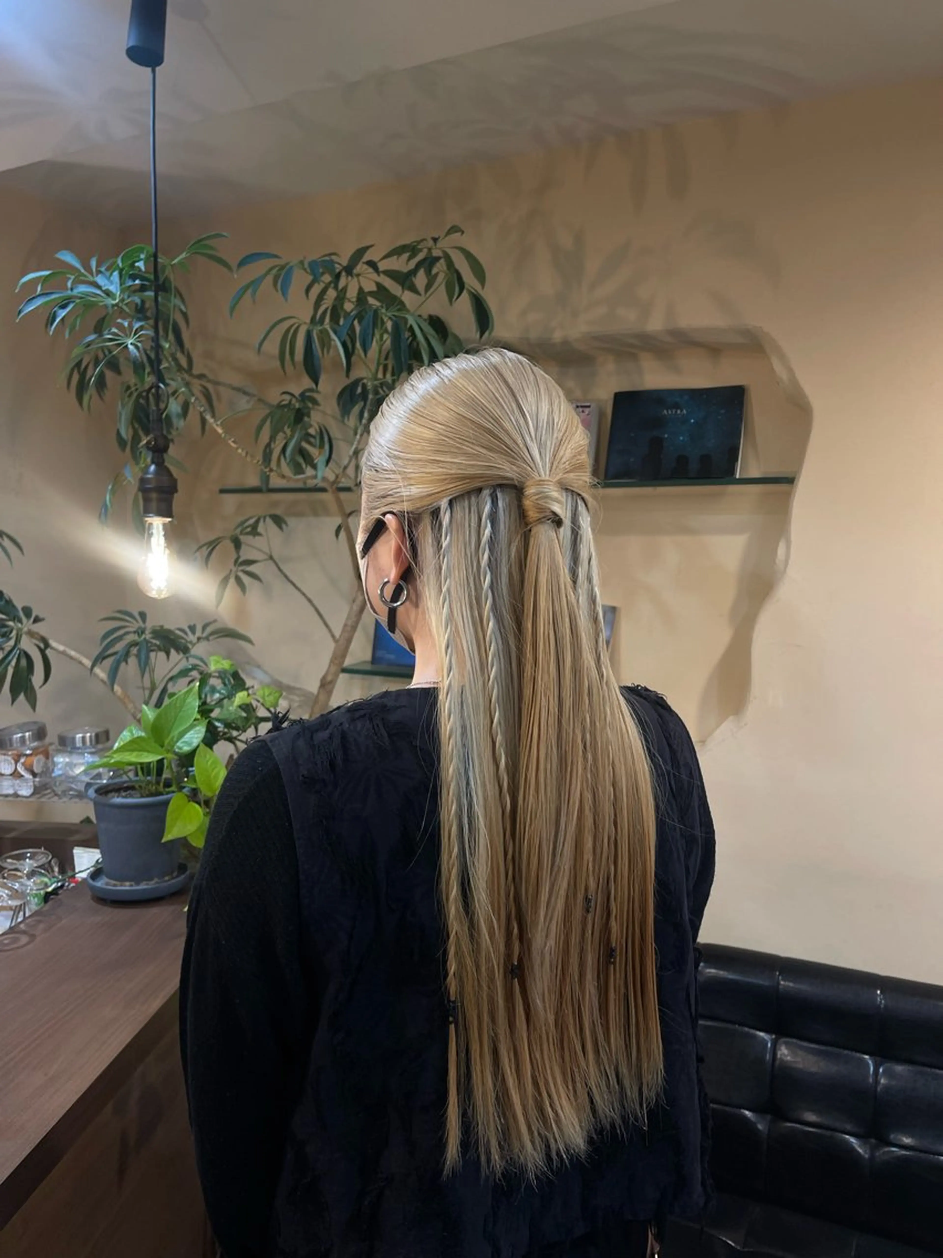 ロング カラー ヘアアレンジ 🔆カットパーマ• メンズ特化🔆のヘアスタイル