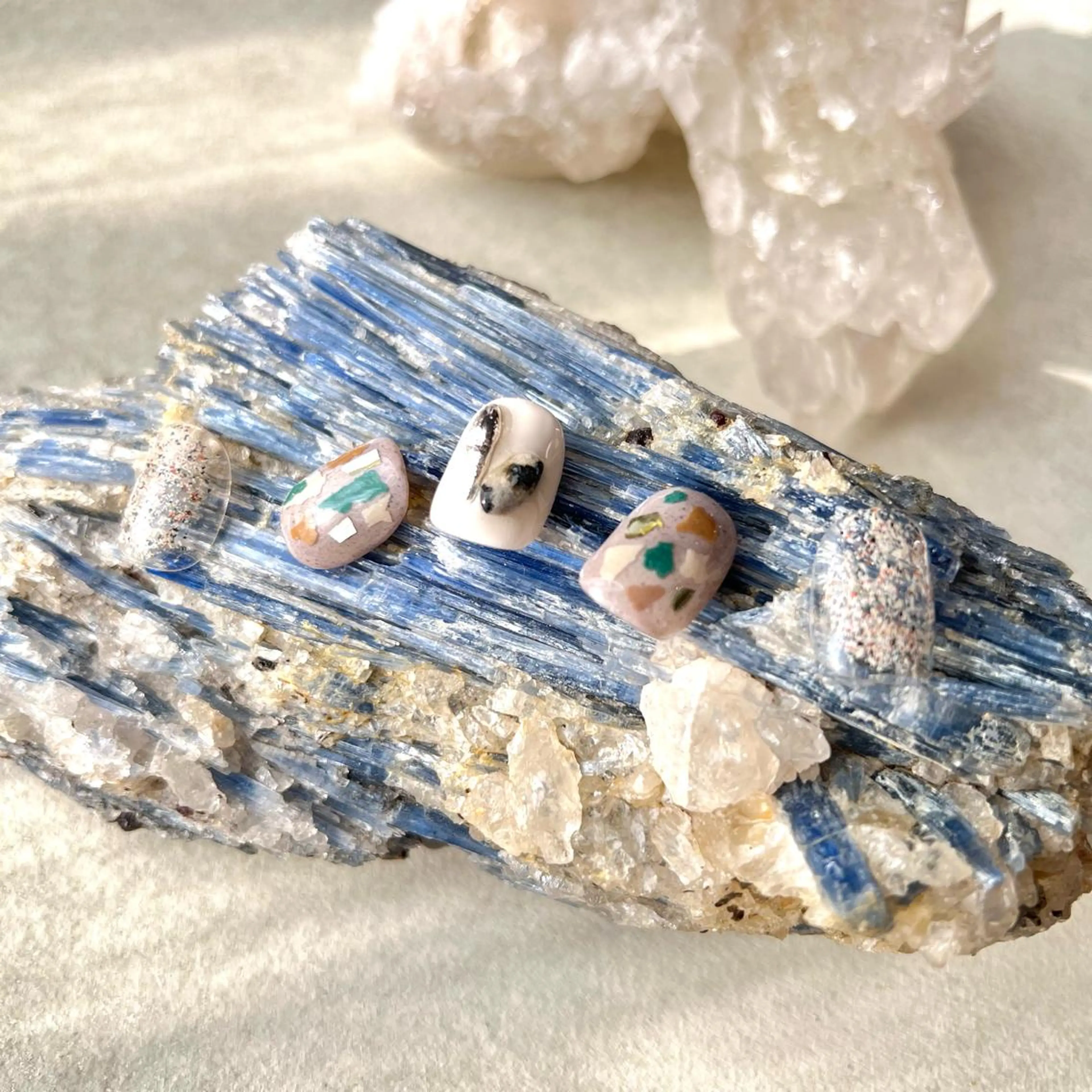 ネイル ニュアンスネイル ショートネイル gemickle nailのネイルデザイン