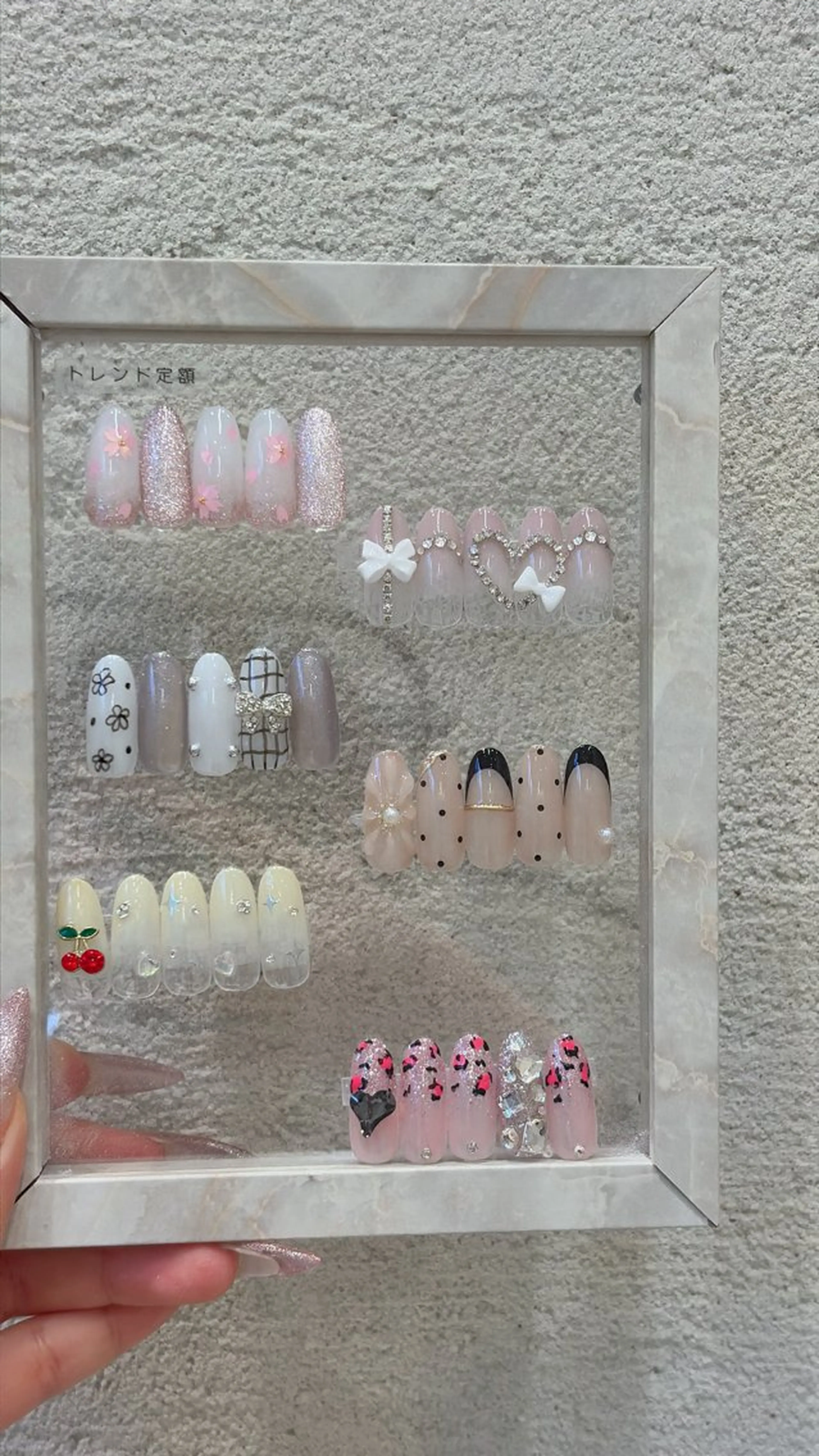 【新規オフ無料】トレンド定額デザインの写真