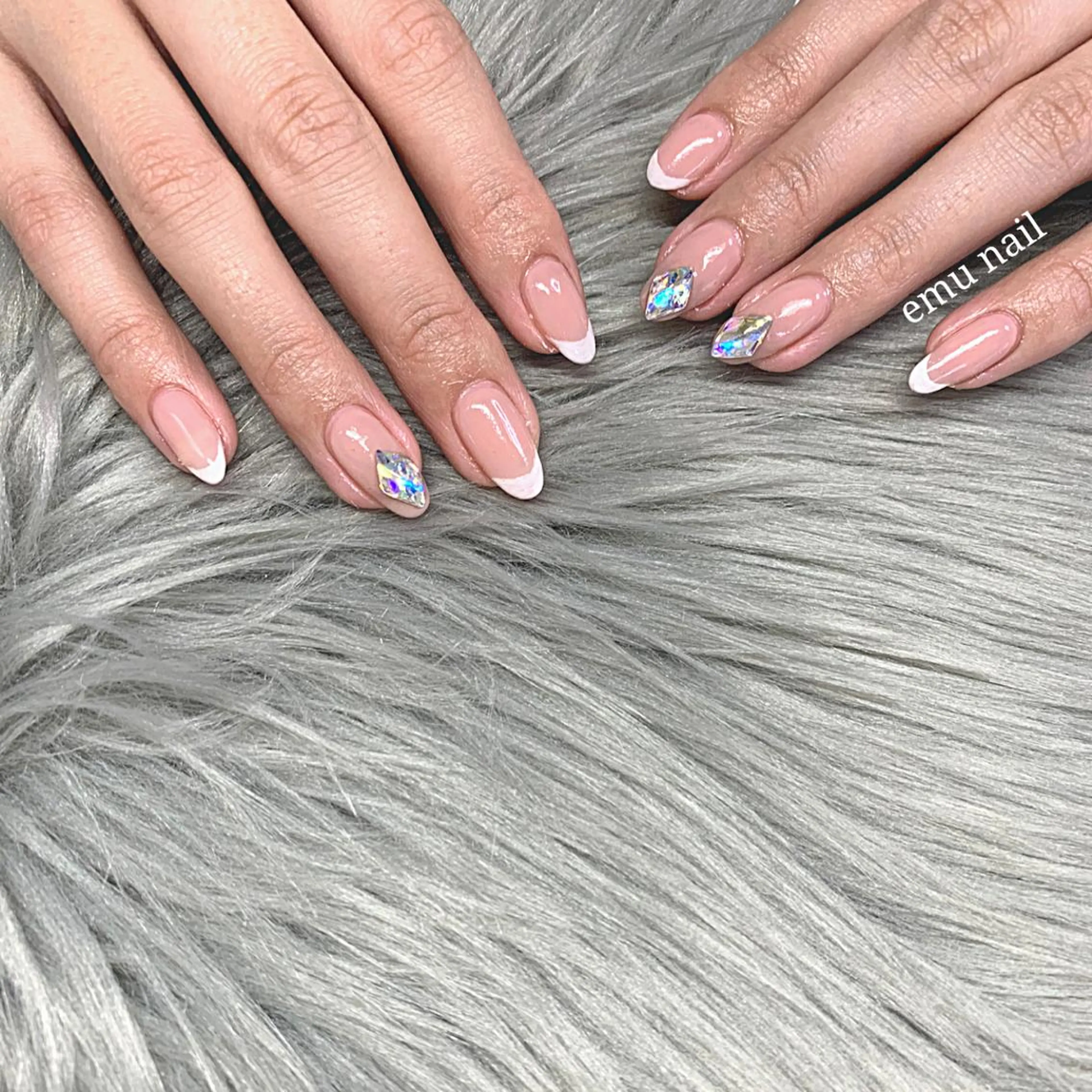 ネイル フレンチネイル emu nailのネイルデザイン