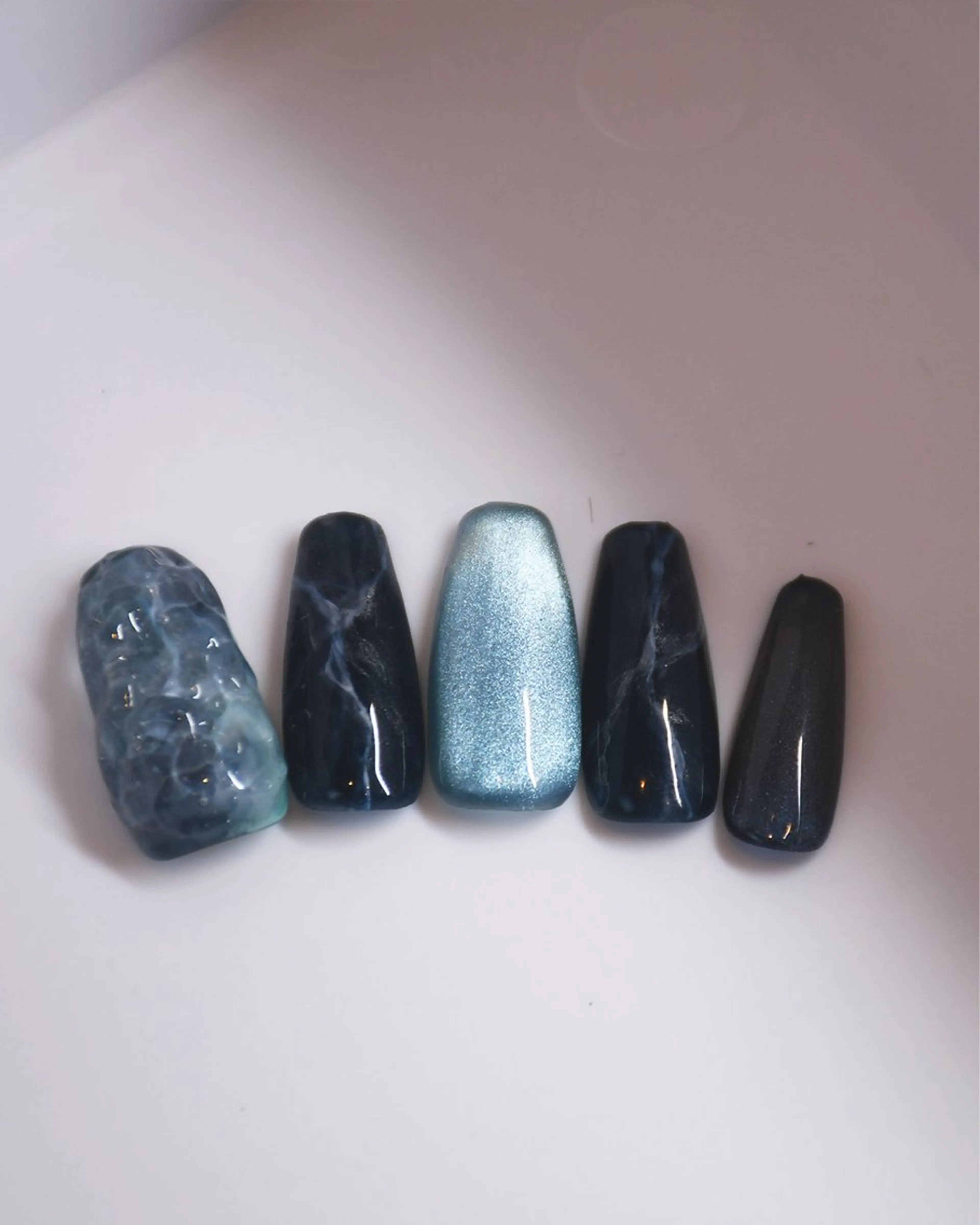 メンズ ネイル 学生（メンズ向け） ジェルネイル ネイルチップ 眉サロン 【とらんて】の眉毛・アイブロウイメージ