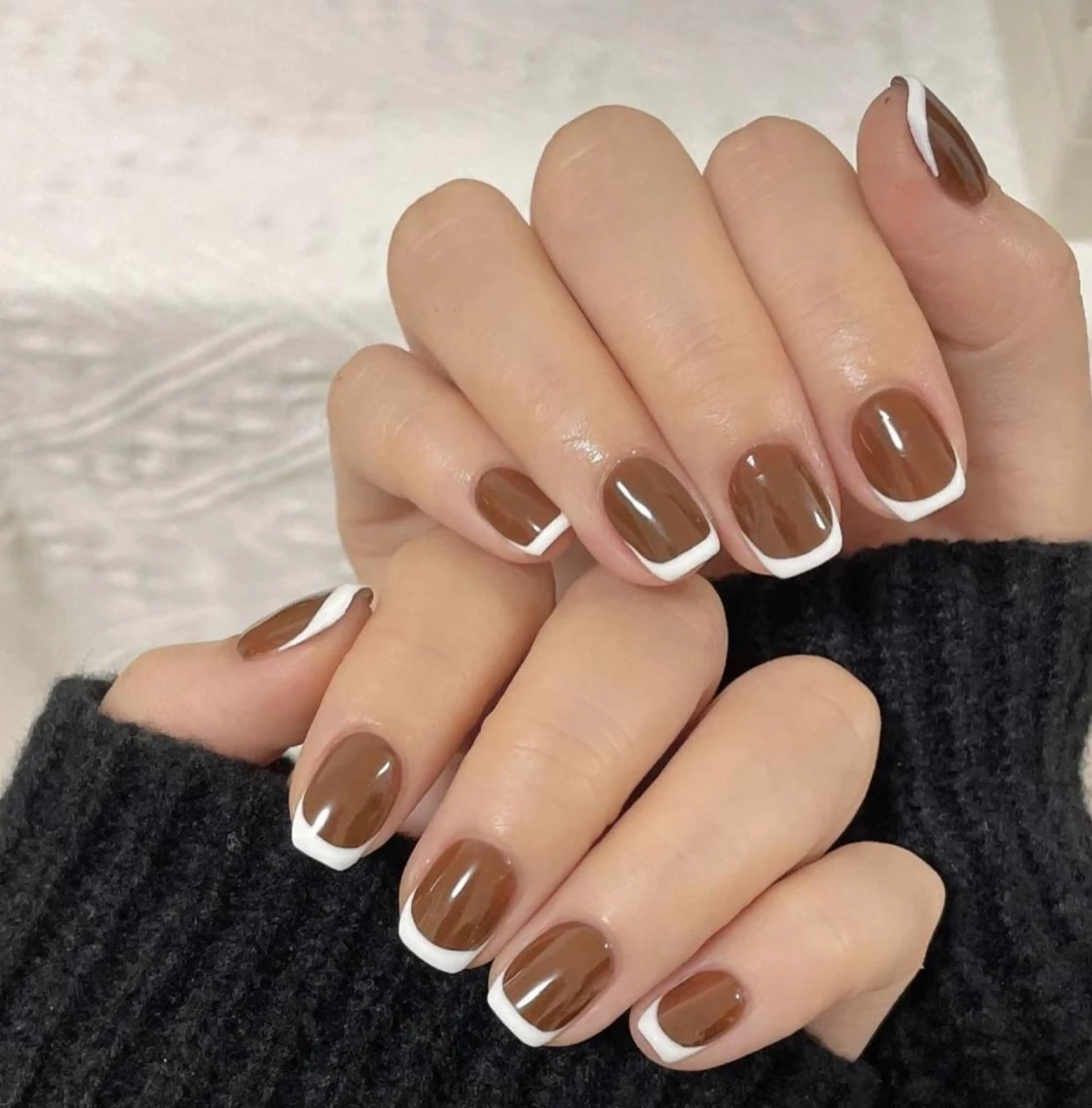 ネイル フレンチネイル Queens ゲンのネイルデザイン