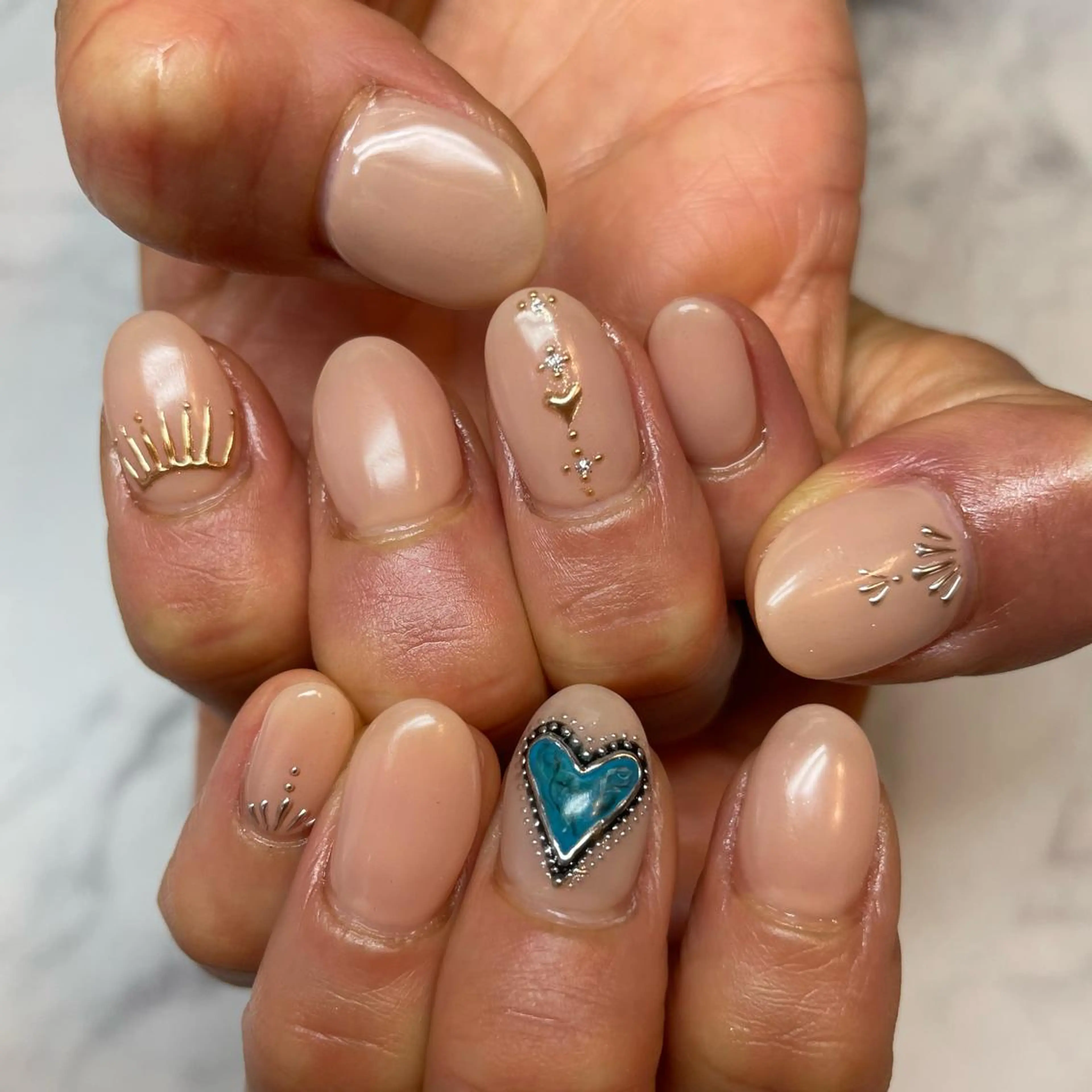 ネイル es nailのネイルデザイン