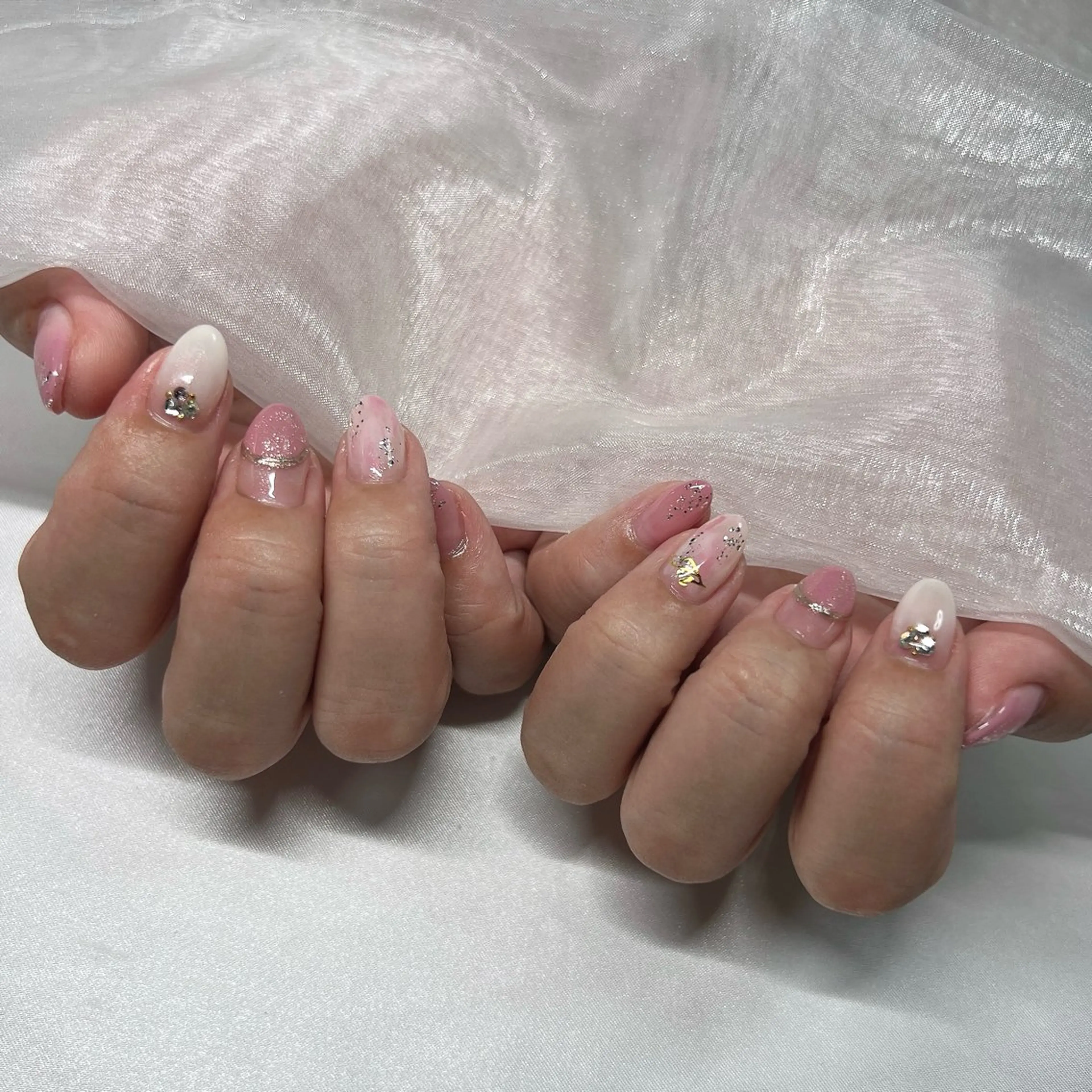 ネイル ジェルネイル 韓国ネイル ラメ(グリッター) マグネットネイル ミラーネイル ハンドネイル -nail salon-Reward所属・nail salon Rewardのネイルデザイン