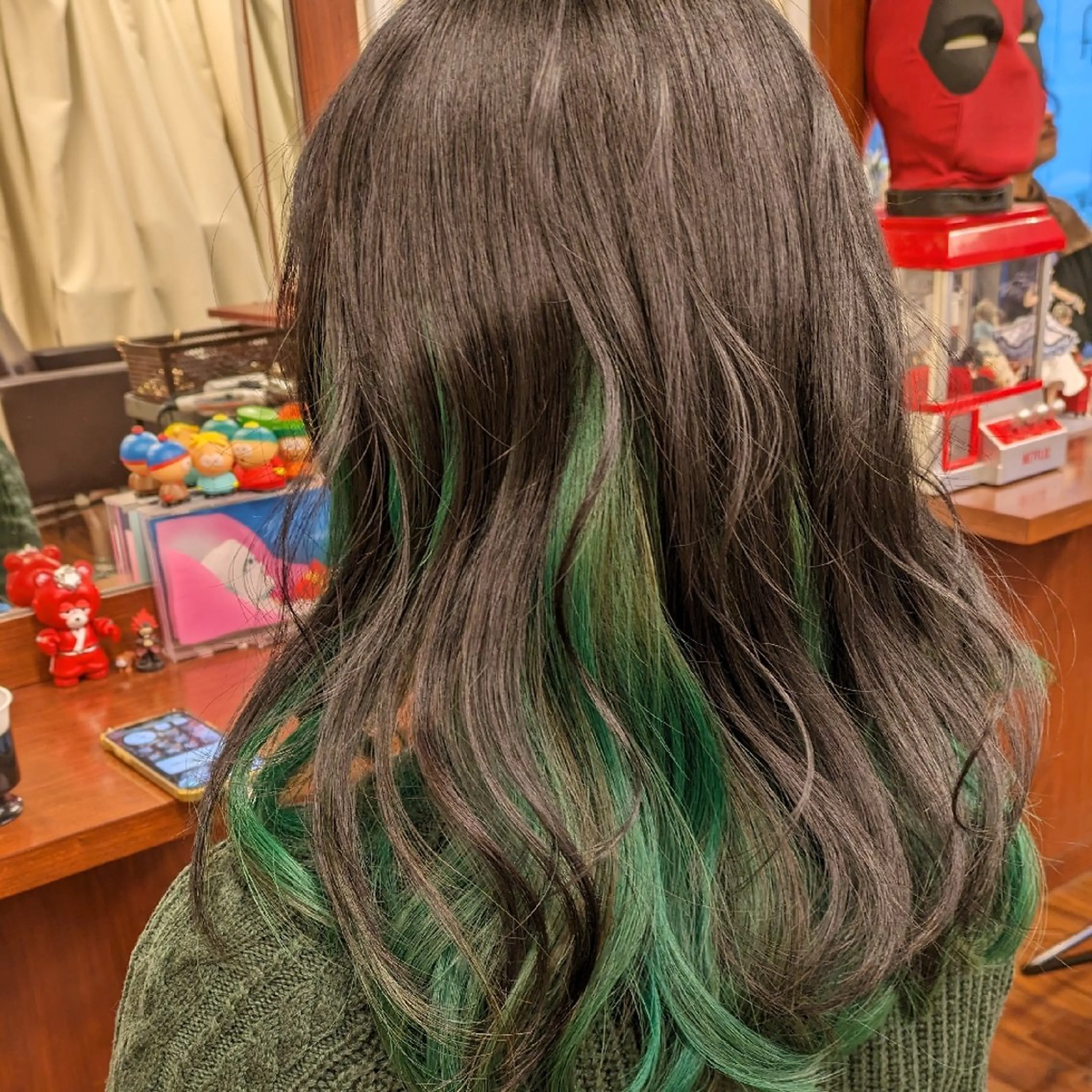ロング カラー インナーカラー カット ヘアカラー トリートメント fuwat所属・秋葉原でカラーする なら🐉ちぇーたんのヘアスタイル