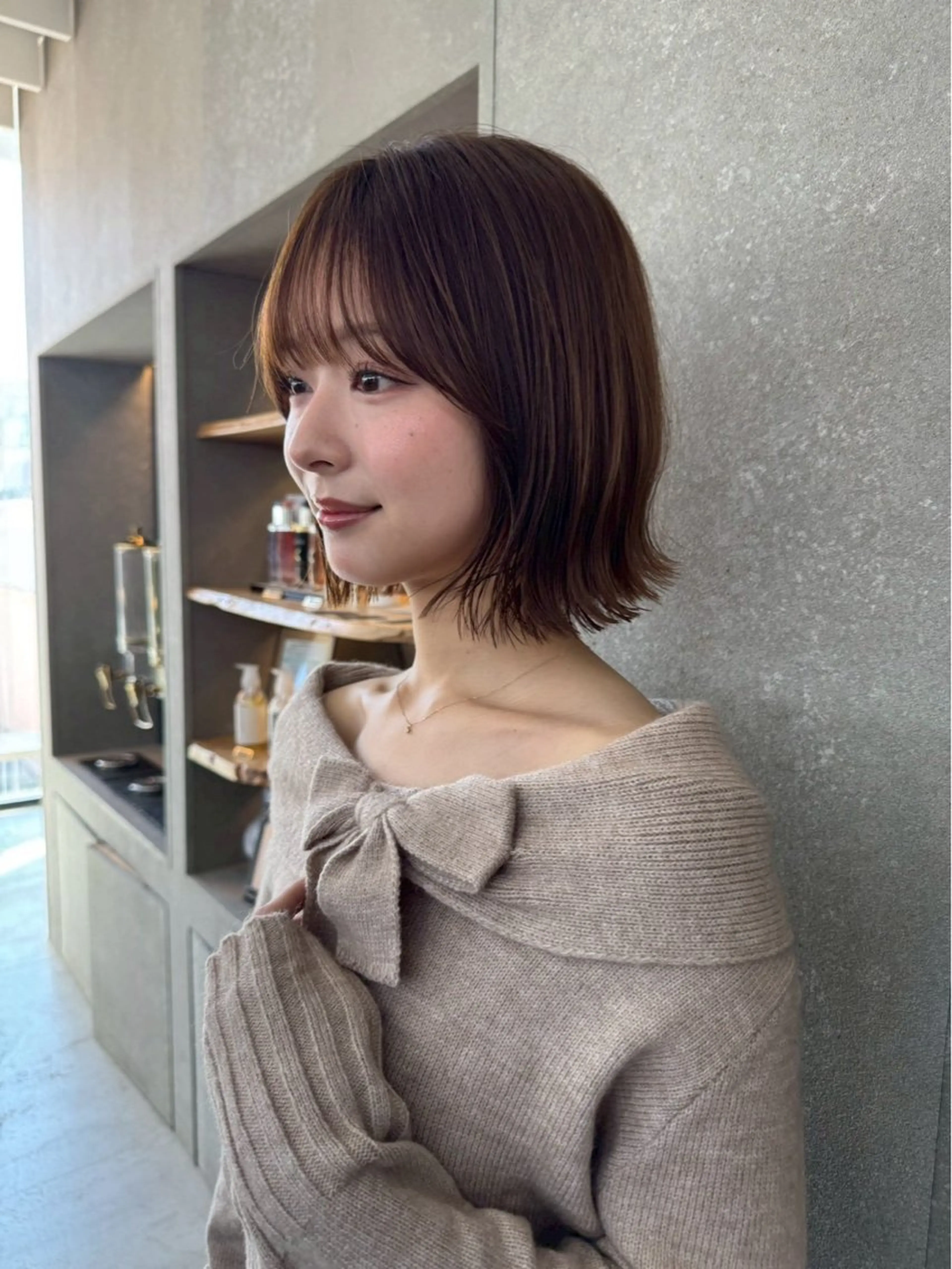 ミディアム 顔まわりレイヤー 顔周りカット 髪質改善 レイヤーカット 似合わせカット 宍戸 崇人のヘアスタイル