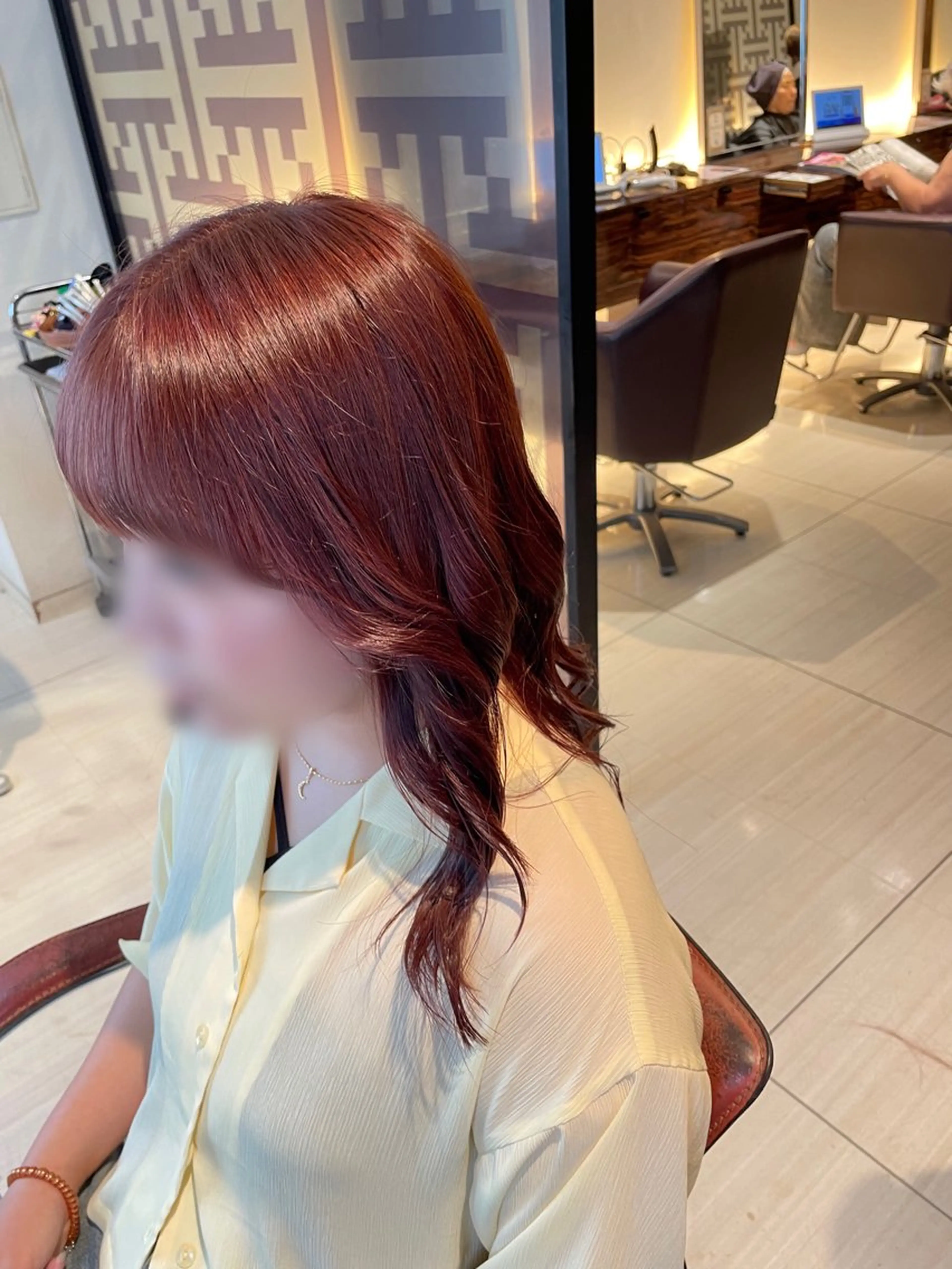 《オージュアシャンプー250ml付き!!》カット＋ワンカラー＋トリートメントの写真