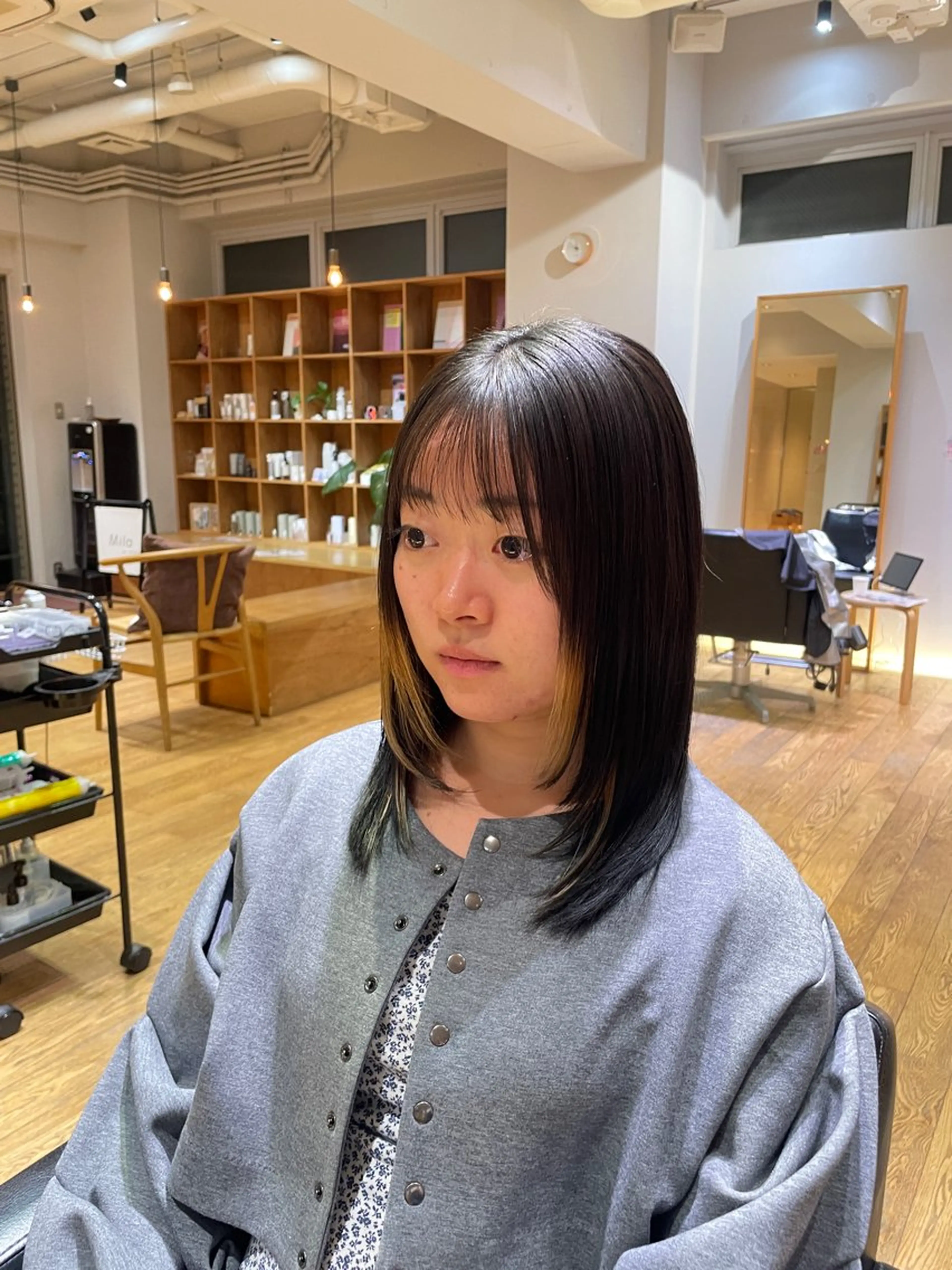 ミディアム 顔まわりレイヤー レイヤーカット 縮毛矯正 カット 縮毛矯正/レイヤー /ひかるのヘアスタイル