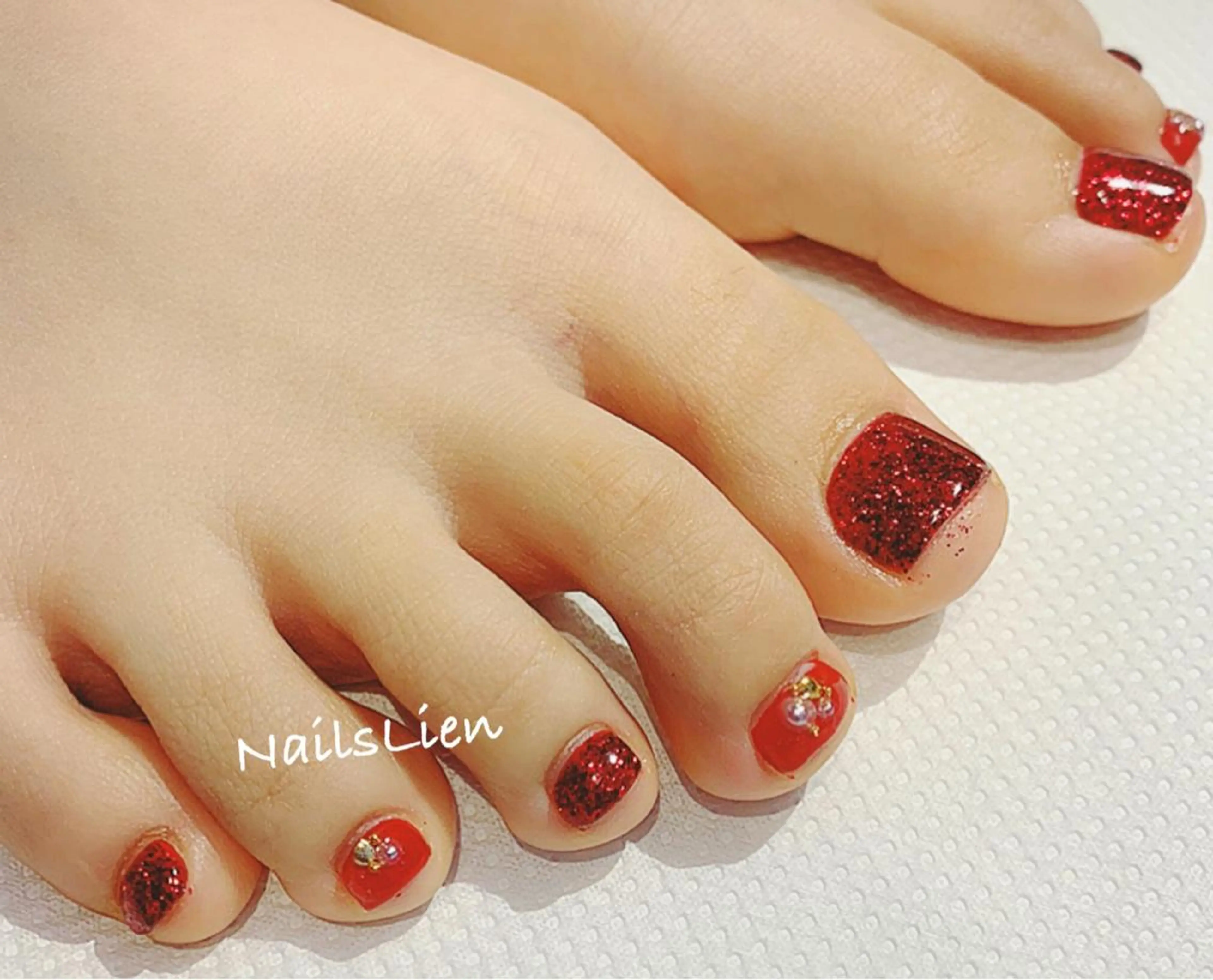 ネイル フットネイル ジェルネイル 冬ネイル クリスマス 凛 リンのネイルデザイン