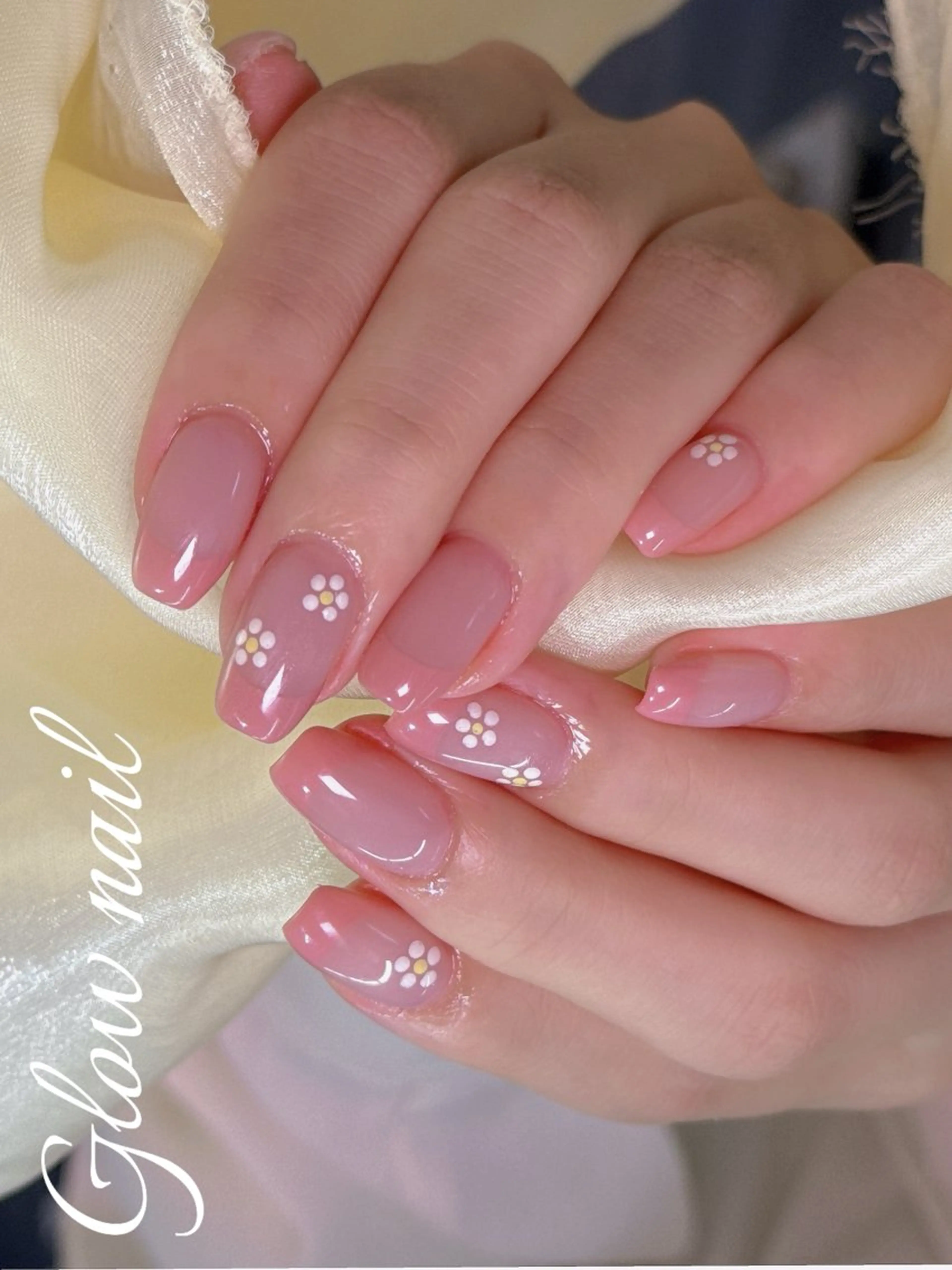 ネイル Glow Nail スカルプ専門店のネイルデザイン