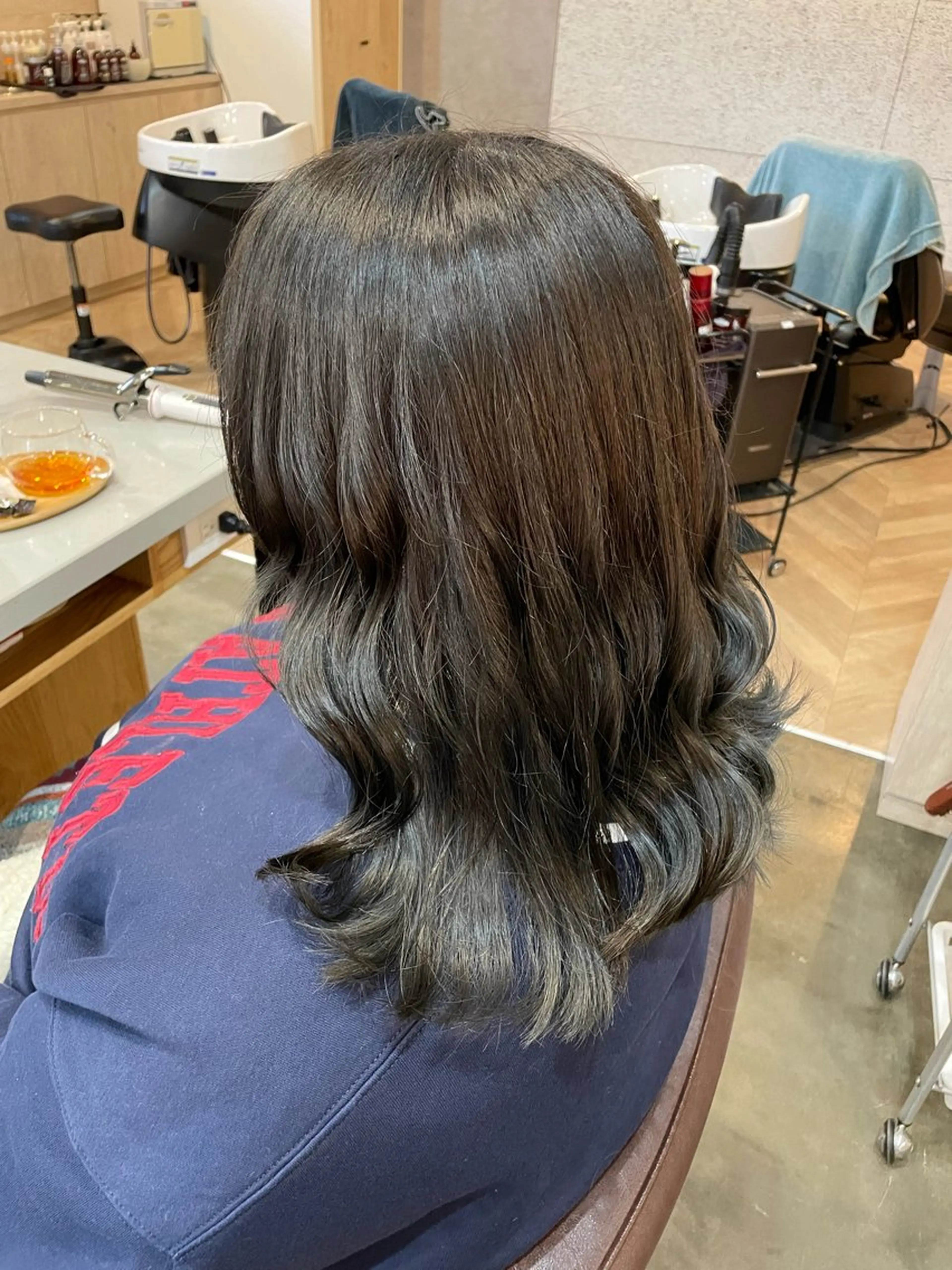 ミディアム ヘアカラー トリートメント サイトウ アヤナのヘアスタイル