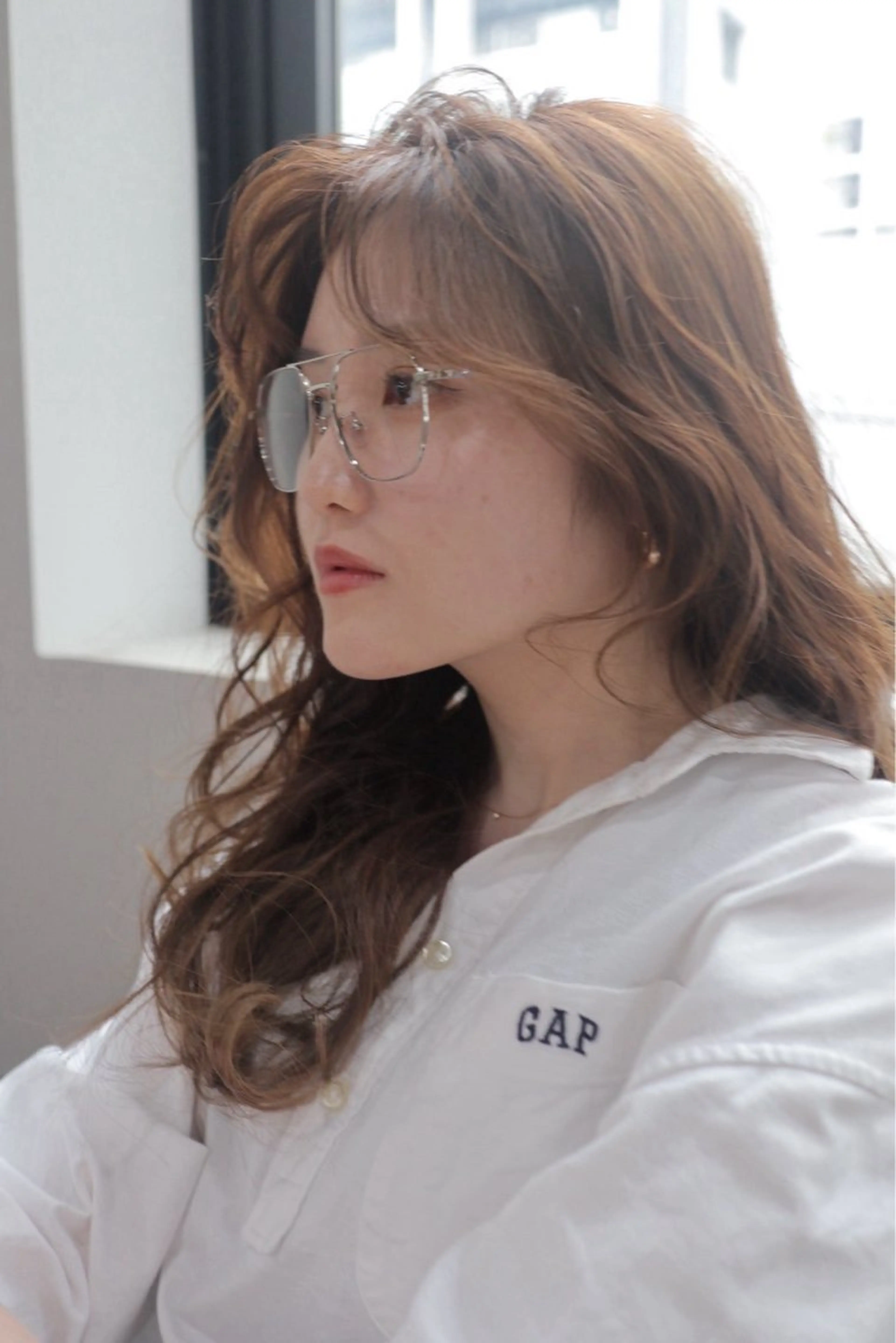 ロング 顔周りカット レイヤーカット カット ヘアカラー トリートメント ウシロダ メグミのヘアスタイル