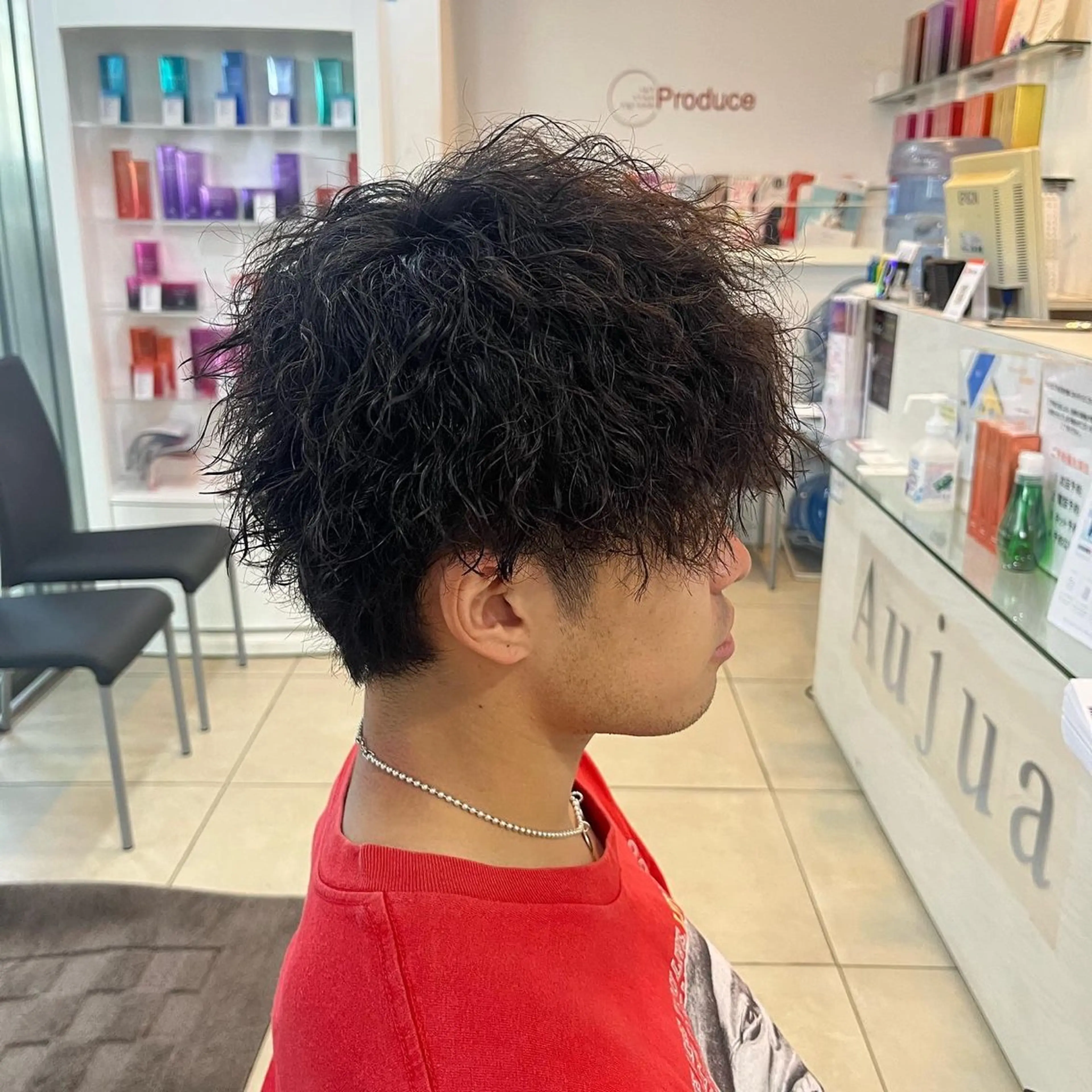 ショート パーマ メンズ マッシュ メンズパーマ ツイストスパイラルパーマ ショートヘア スパイラルパーマ カット パーマ 韓国風メンズ/毛流れ ヘアなら須田龍世のヘアスタイル