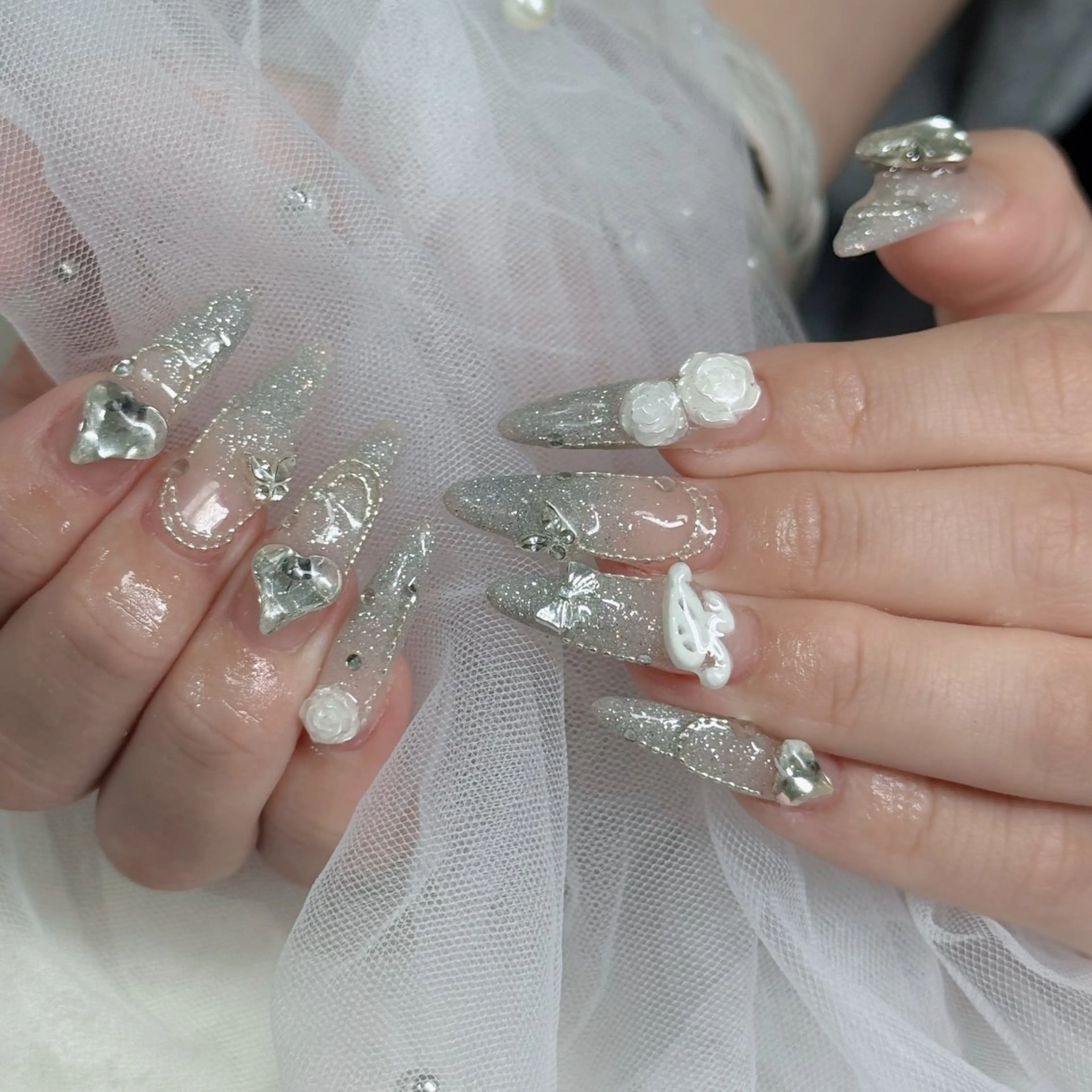 ネイル べっ甲ネイル チークネイル フラッシュネイル フラワーネイル フットネイル ハンドネイル Hani Nail Salonのネイルデザイン