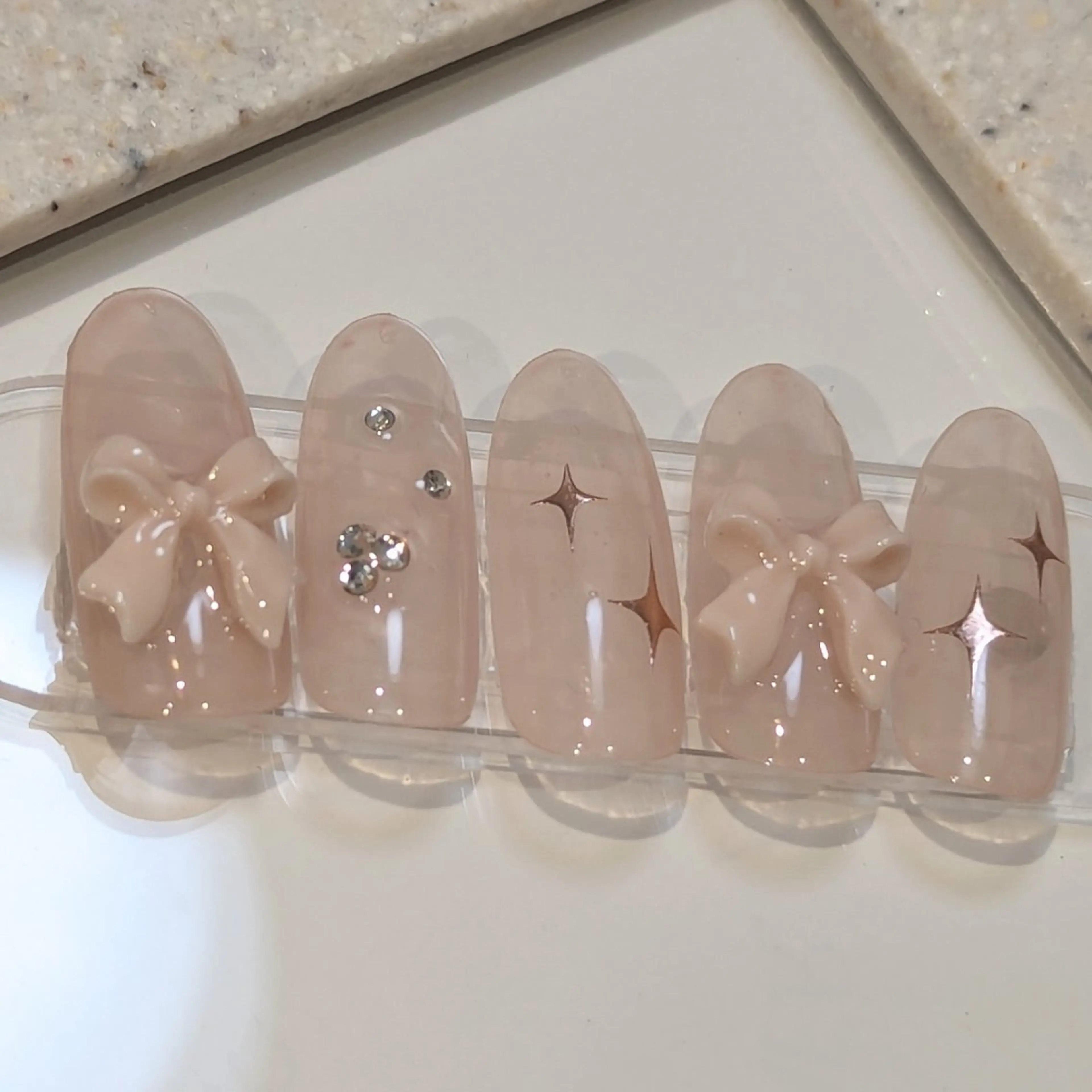 【18歳〜24歳以下限定】ワンホン♡定額ゴージャスアートコースの写真