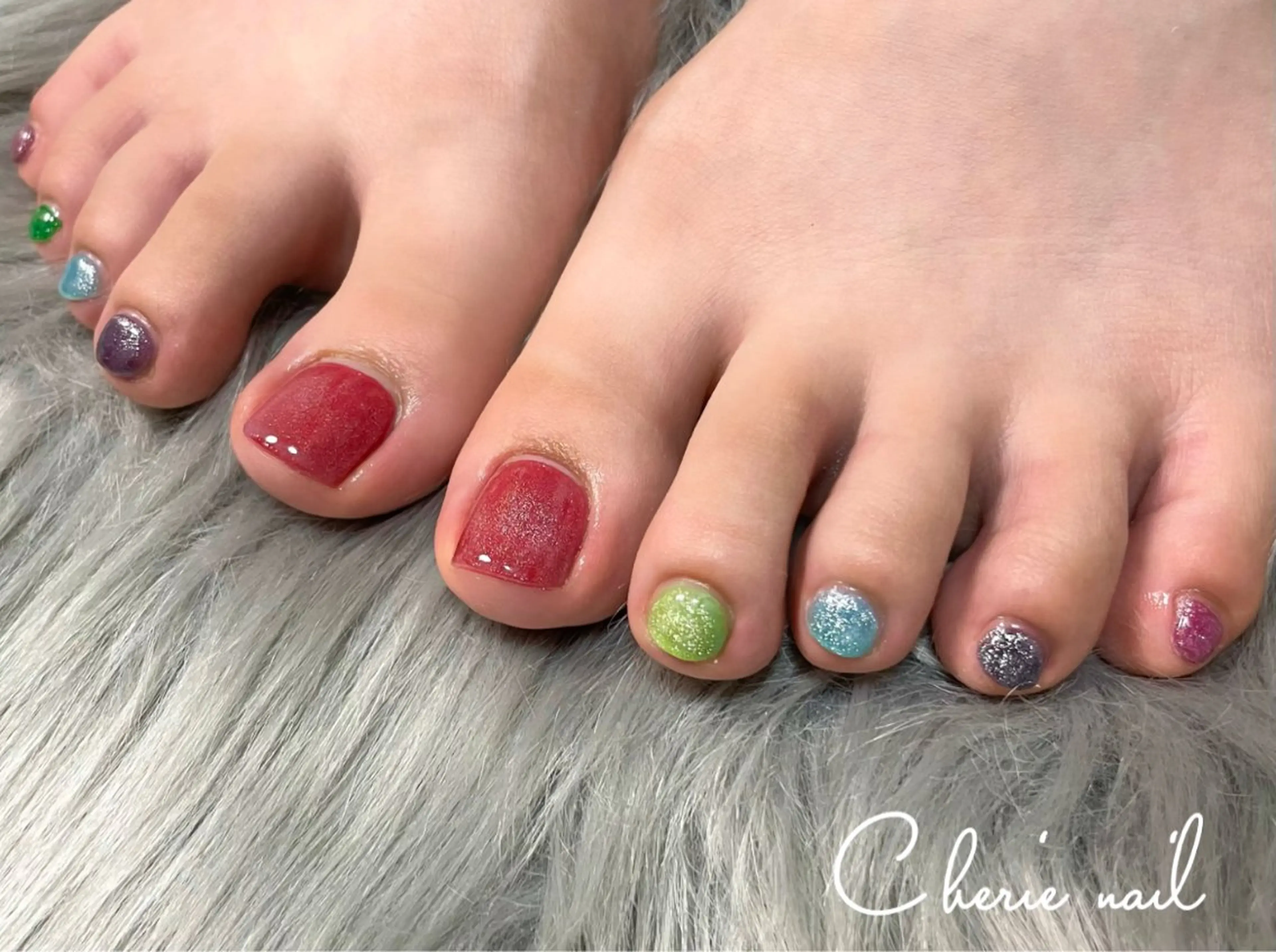 ネイル マグネットネイル シルバー フットネイル Cherienail yunaのネイルデザイン