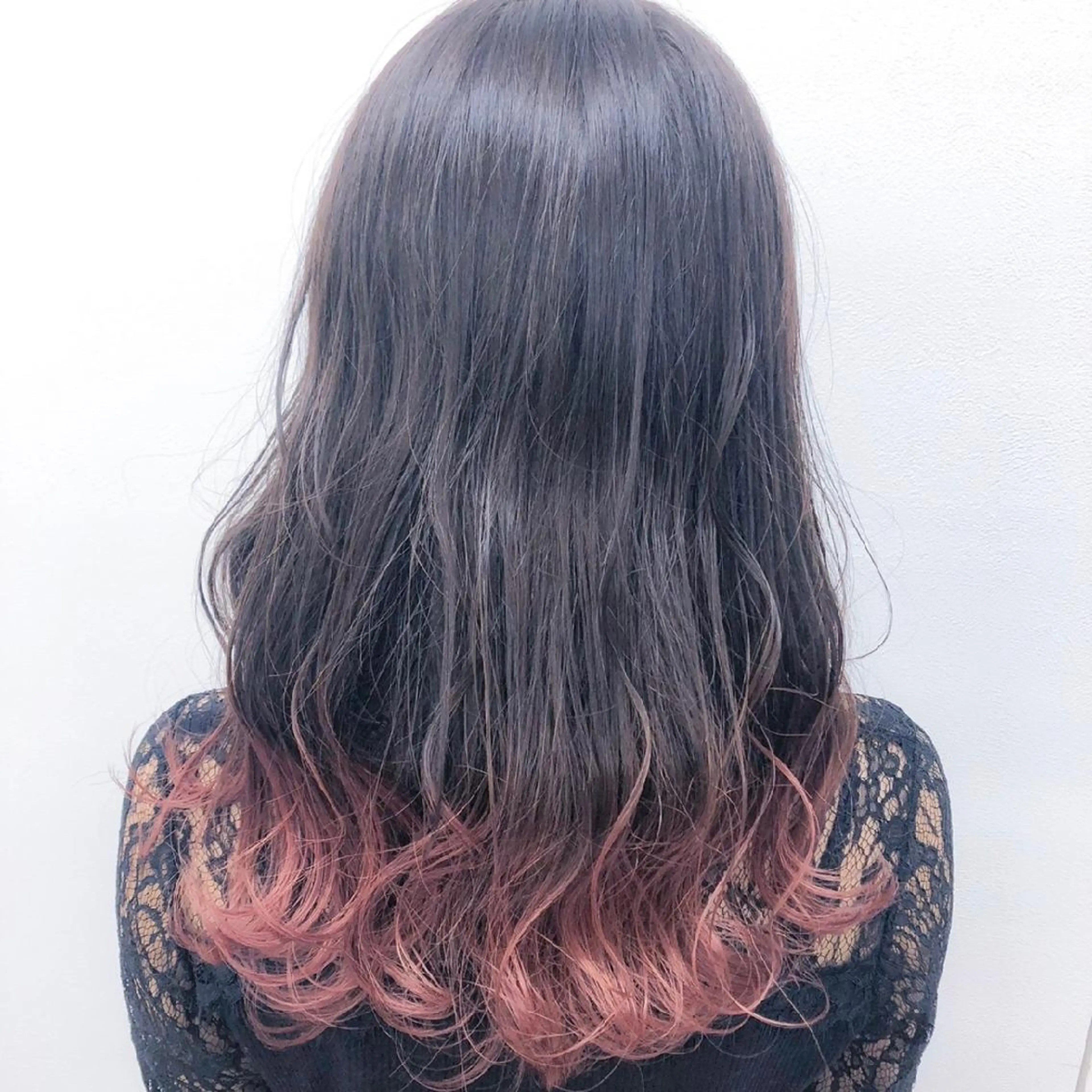 ロング カラー 🤍💕ブリーチカラ ーAyaka💕🤍のヘアスタイル