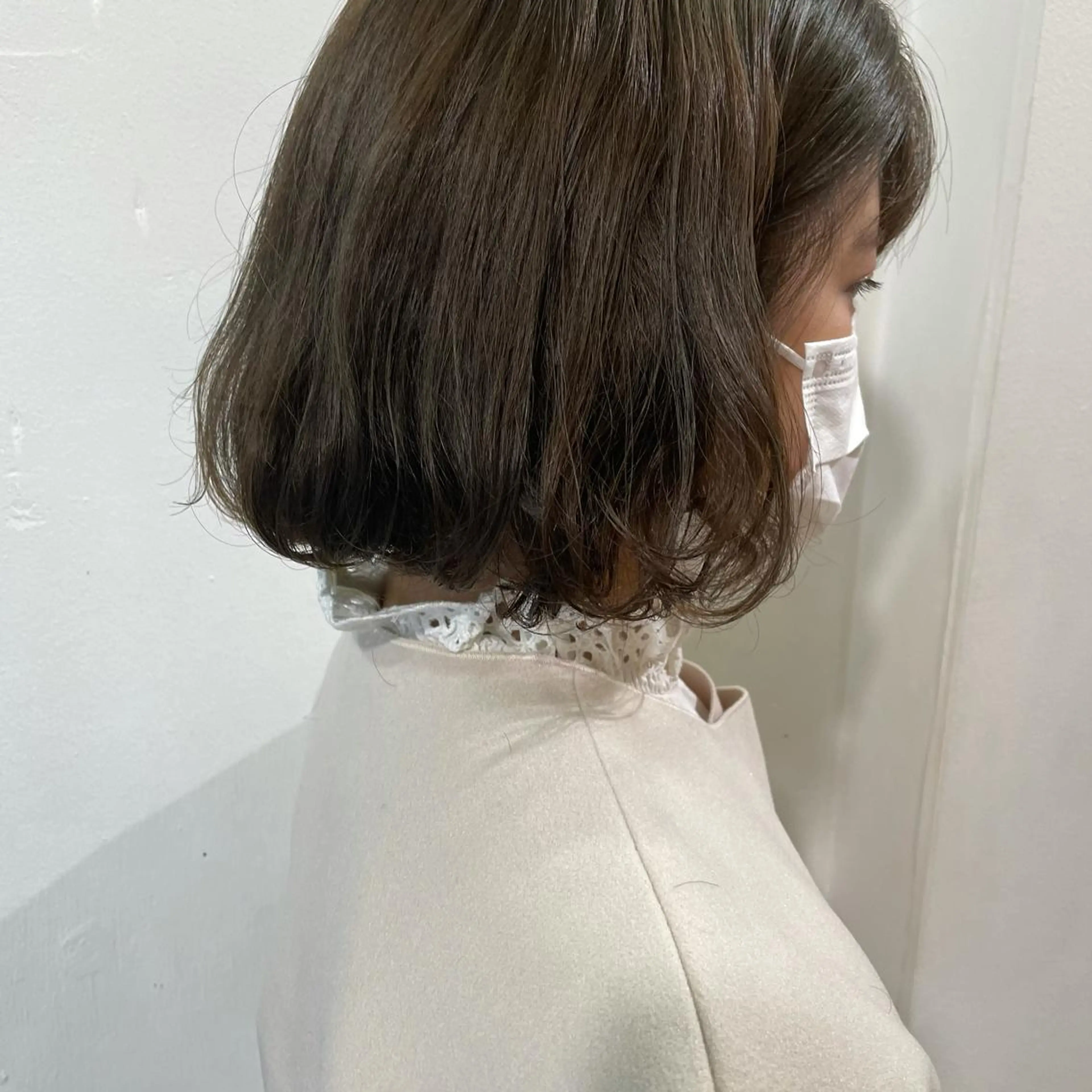 ショート カラー パーマ カット ヘアカラー ブリーチなしで透け感 暖色カラーボブaoiのヘアスタイル