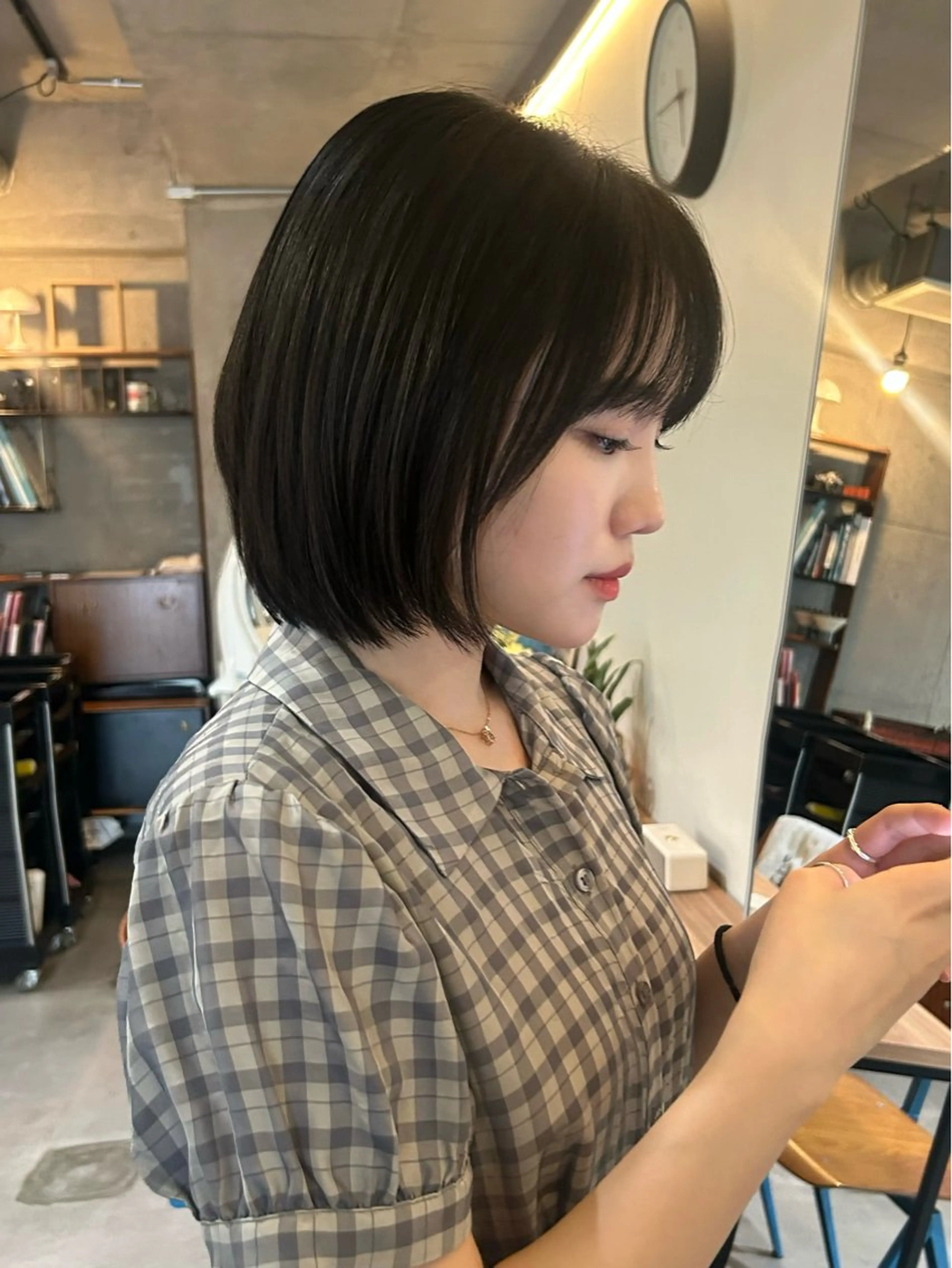 ショート カット 韓国ボブ/レイヤー カット/ EMIRIのヘアスタイル