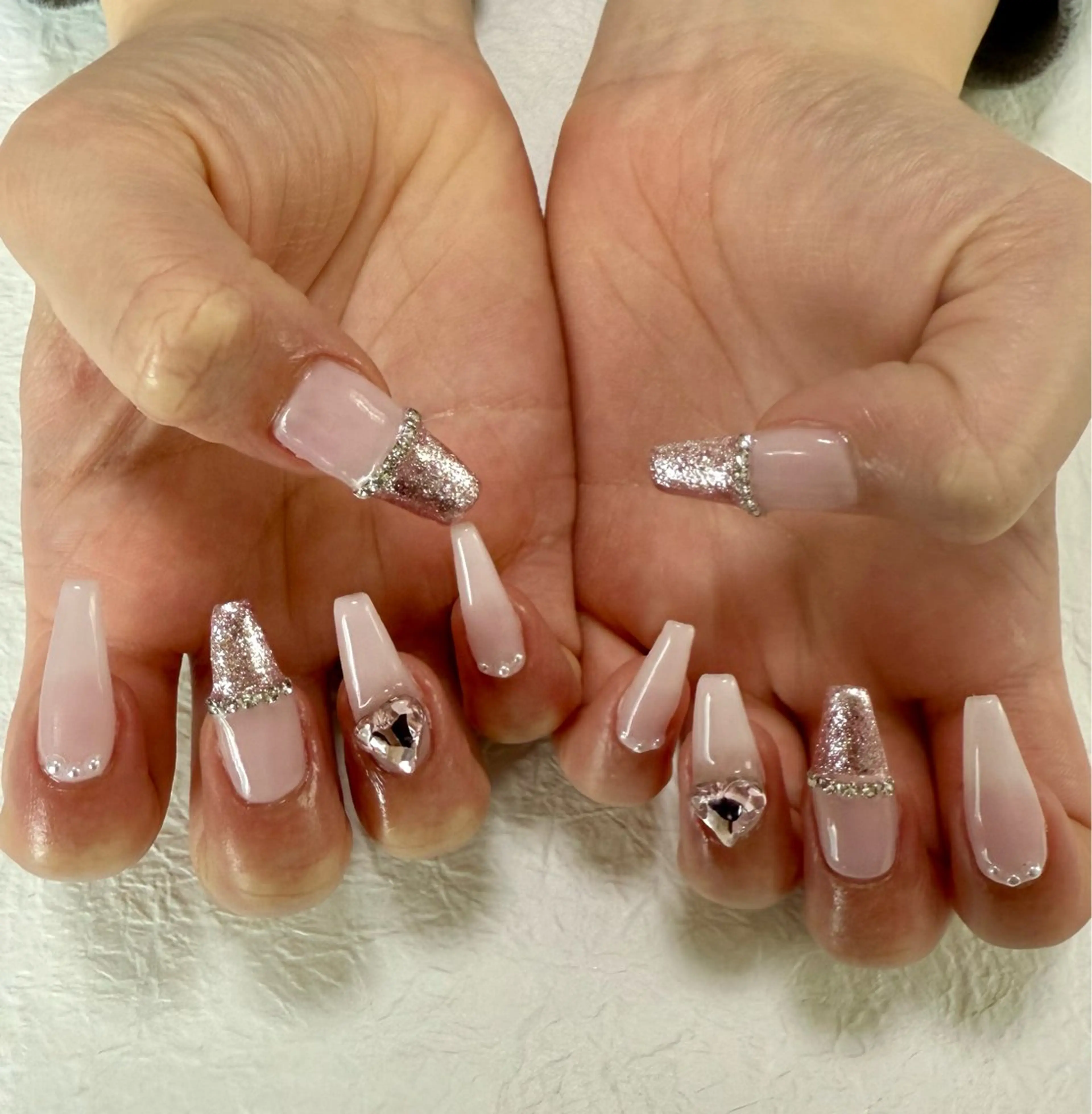 ネイル ガーリー AZNAIL matsudaのネイルデザイン