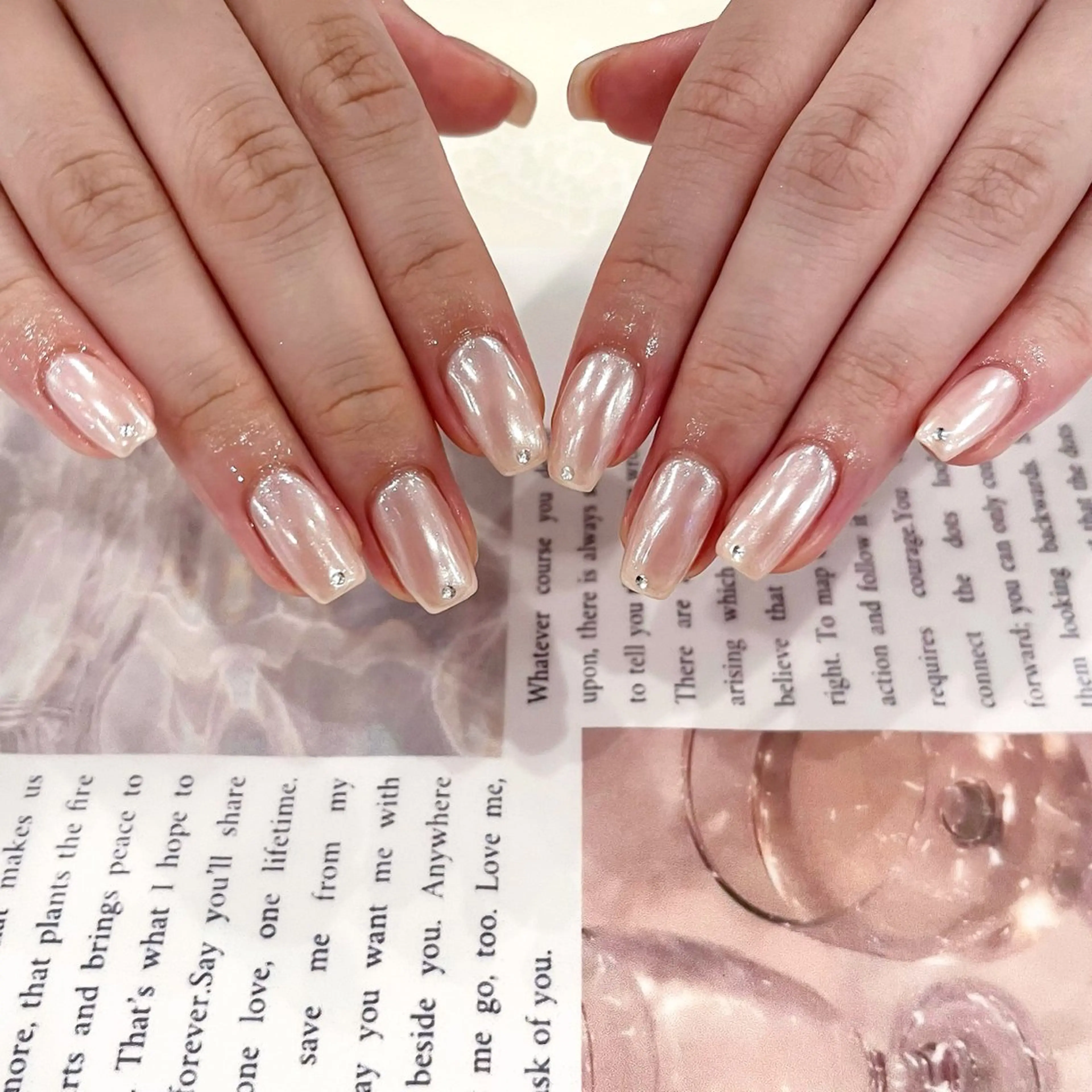 ネイル オーロラネイル 坂本 望のネイルデザイン