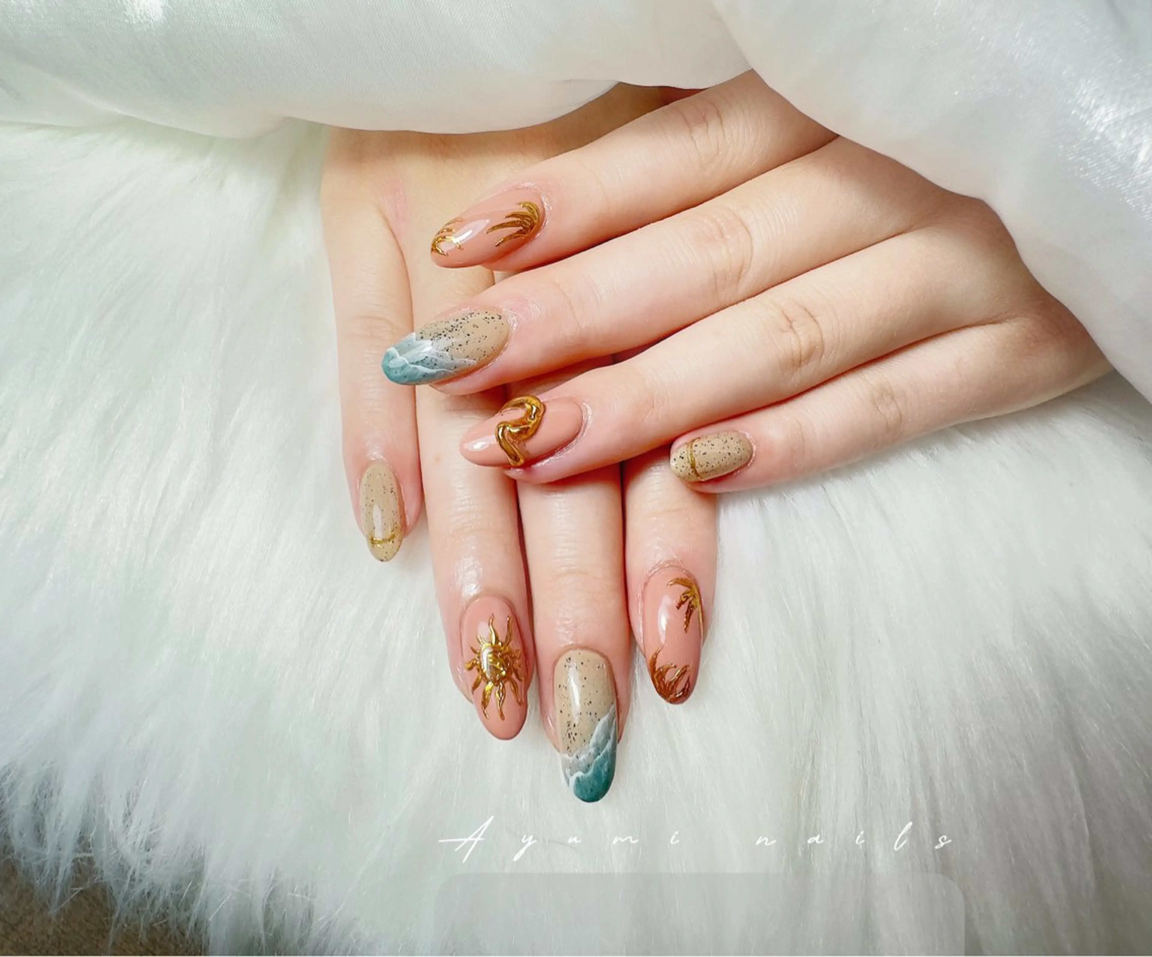 ネイル 持ち込み YUMI ニュアンスnailsのネイルデザイン