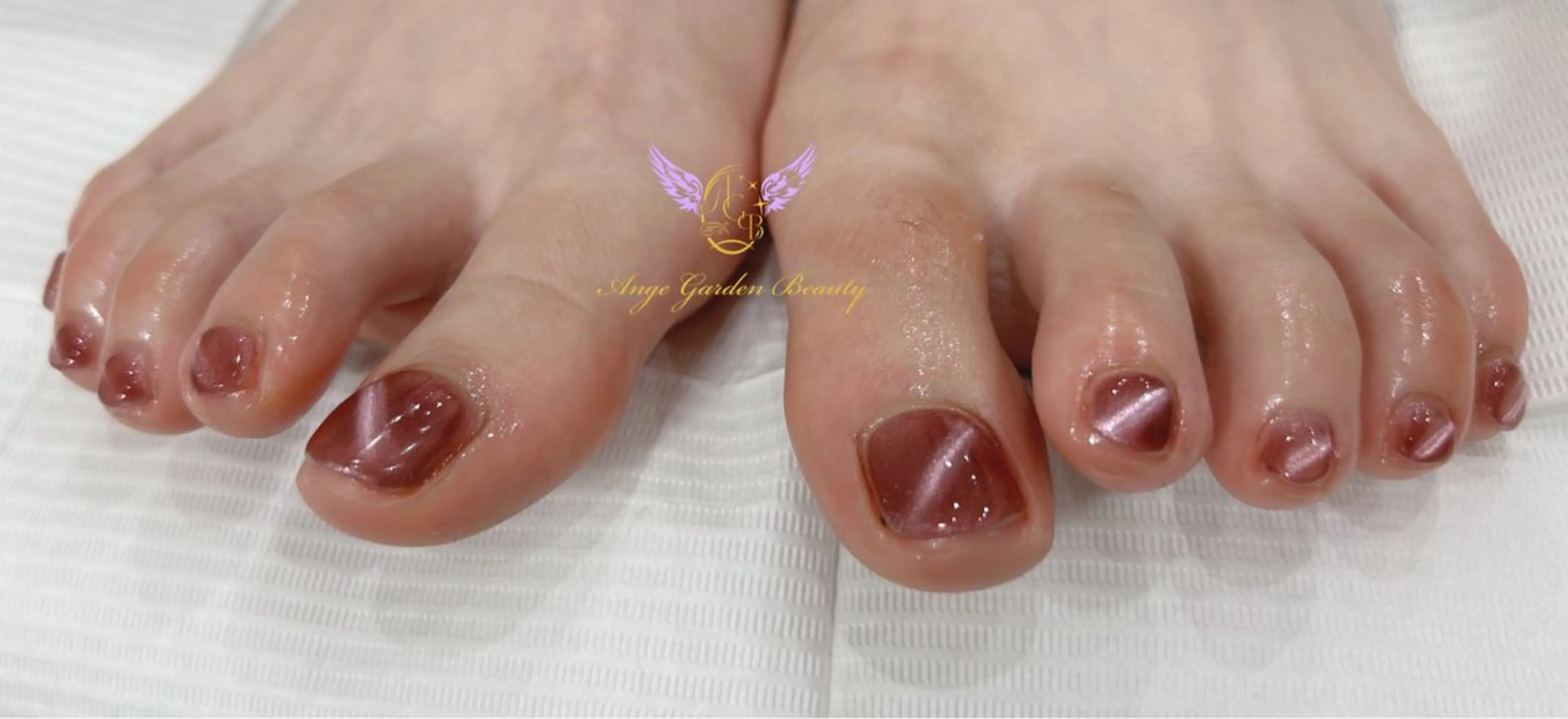 ネイル ボルドー フットネイル マグネットネイル AngeGarden Beautymihoのネイルデザイン