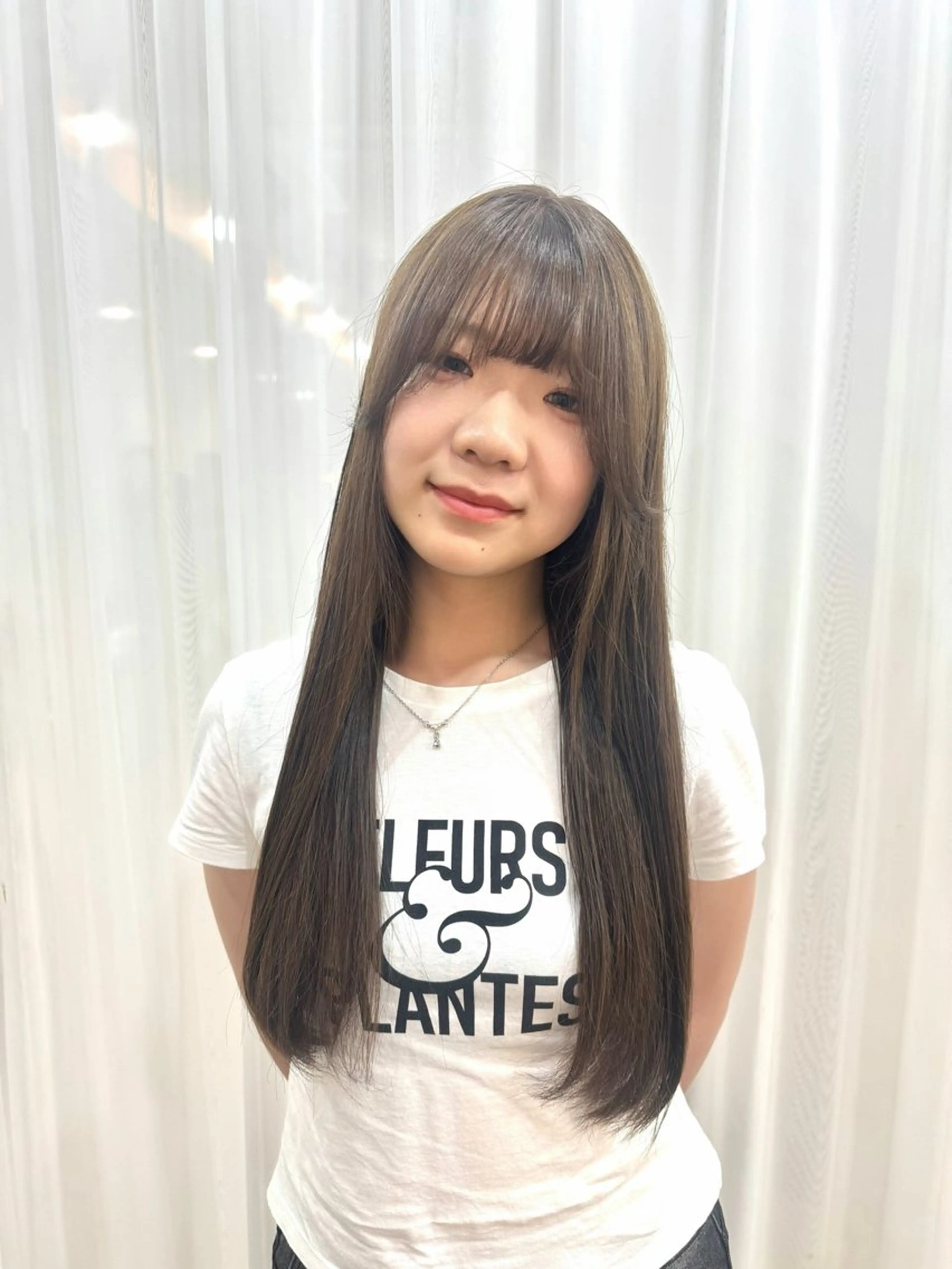 ロング カラー グレージュ 髪質改善 ロング 志賀 あずみのヘアスタイル