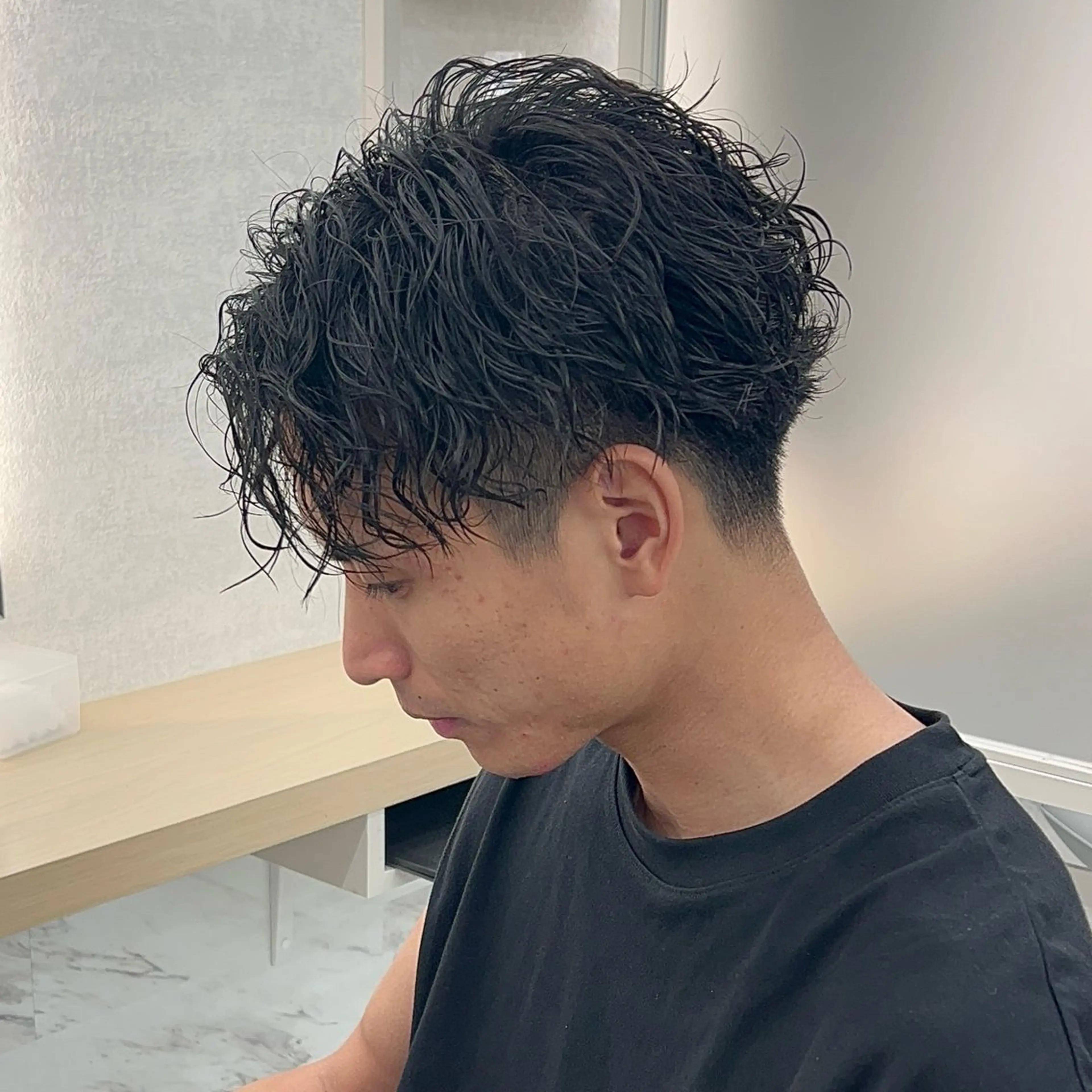 パーマ メンズ youres hair 髪質改善トリートメント&ヘッドスパ  新宿三丁目店【ユアーズヘア】所属・🦋透明感カラー 👑NODOKA🦋のヘアスタイル