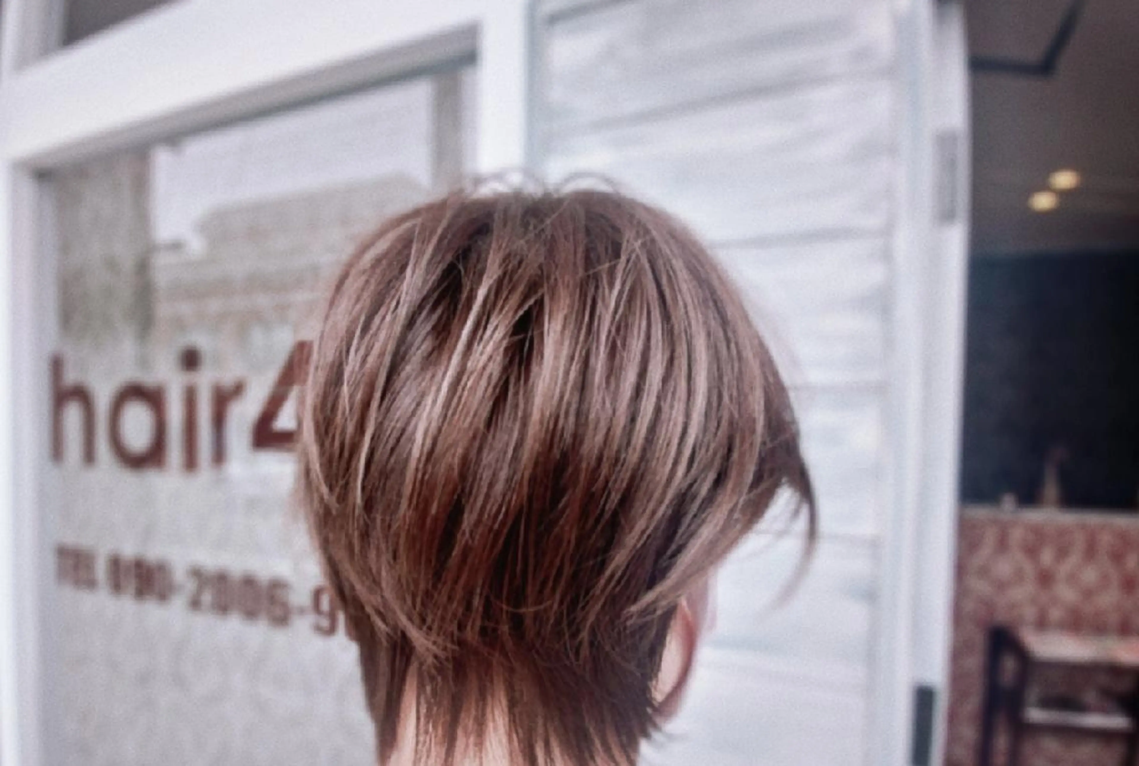 ショート カラー グレージュ くびれヘア ショートヘア ウルフカット hair4ts所属・ヤマウチ ヨウのヘアスタイル