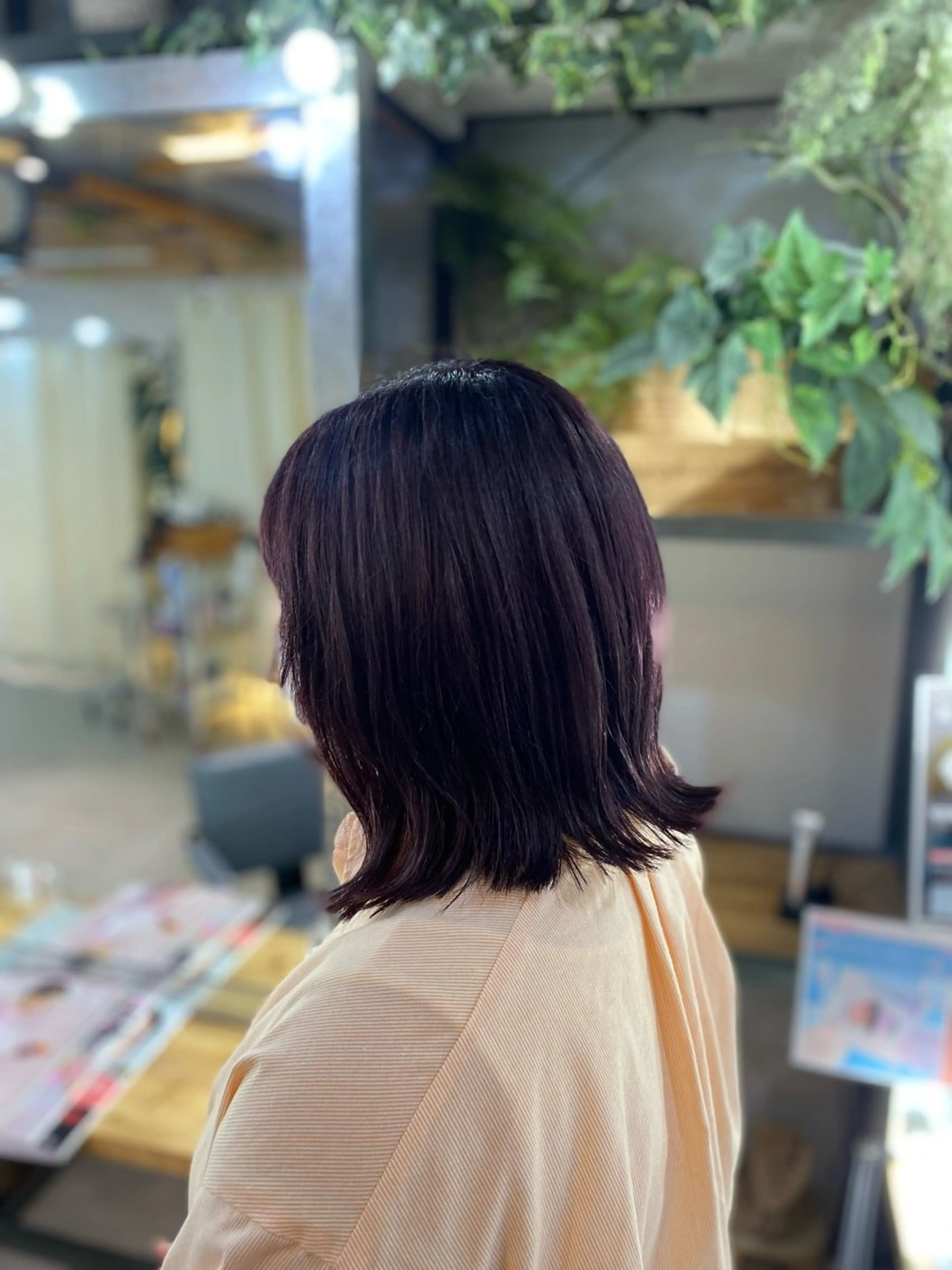 ショート カラー ボルドーカラー 伊藤 裕也のヘアスタイル