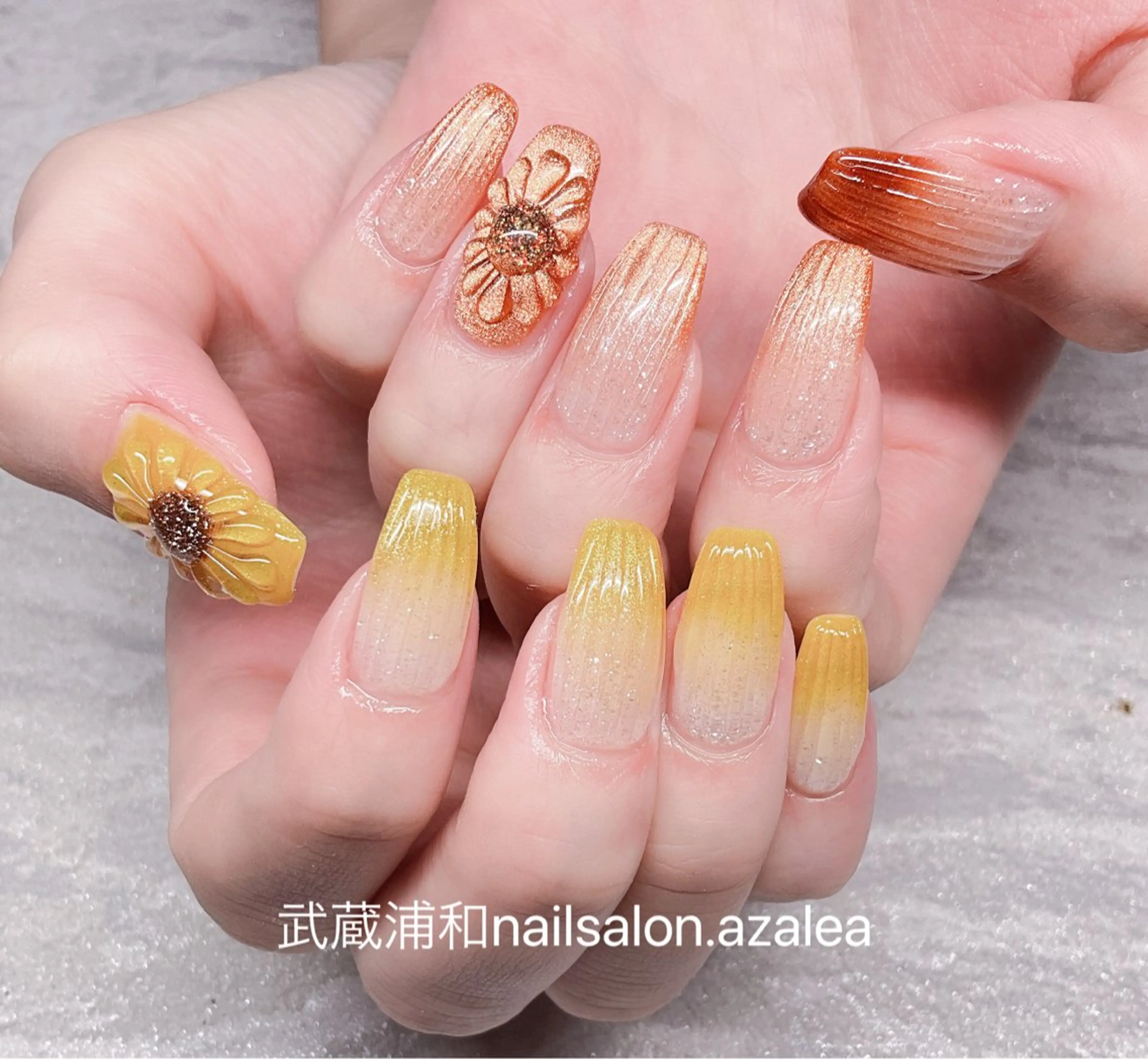 ネイル ハンドネイル R inのネイルデザイン