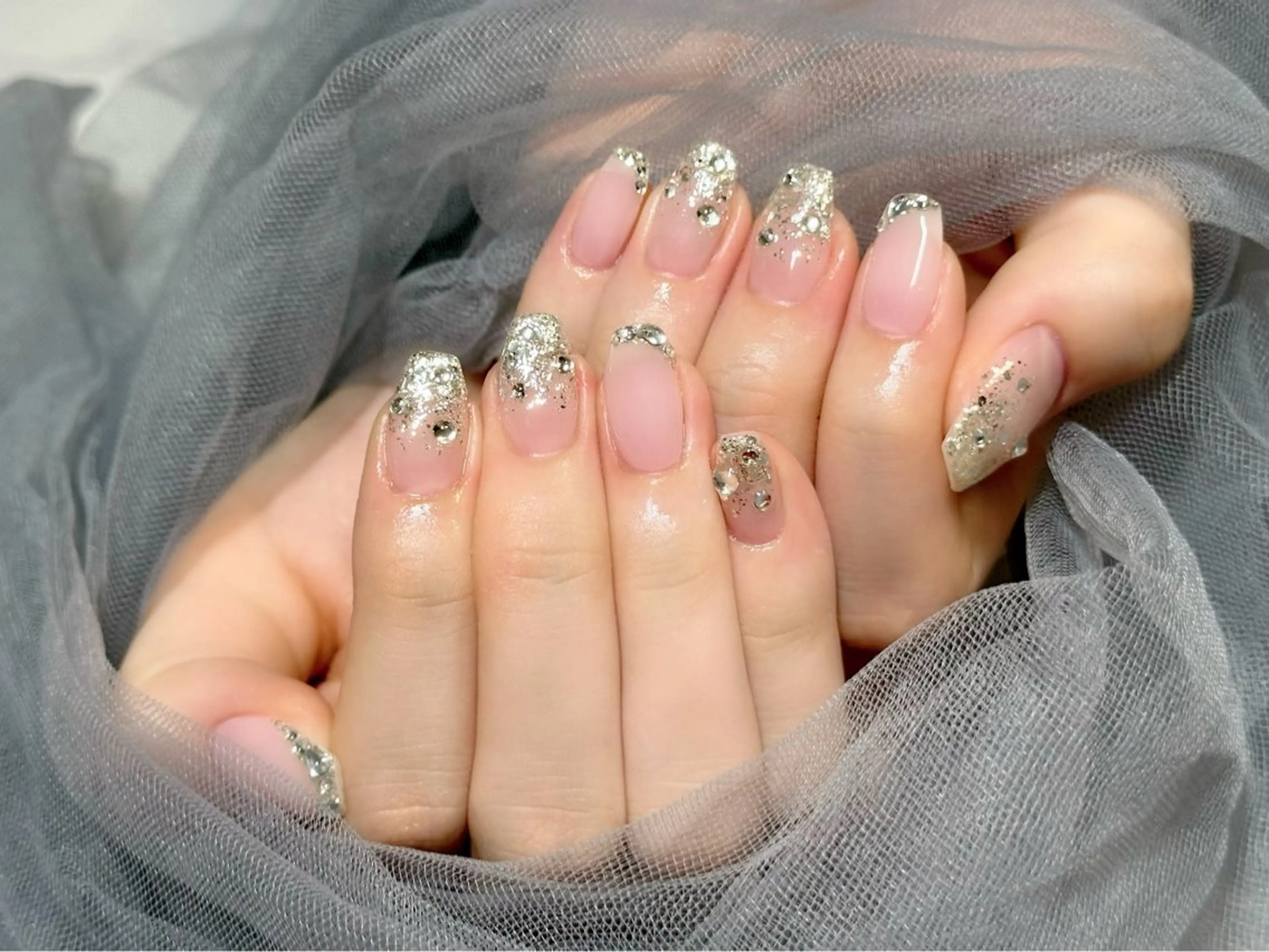 ネイル ラメ(グリッター) ラメグラデーション シルバー ハンドネイル KURELLY所属・Nail Salon KURELLYのネイルデザイン