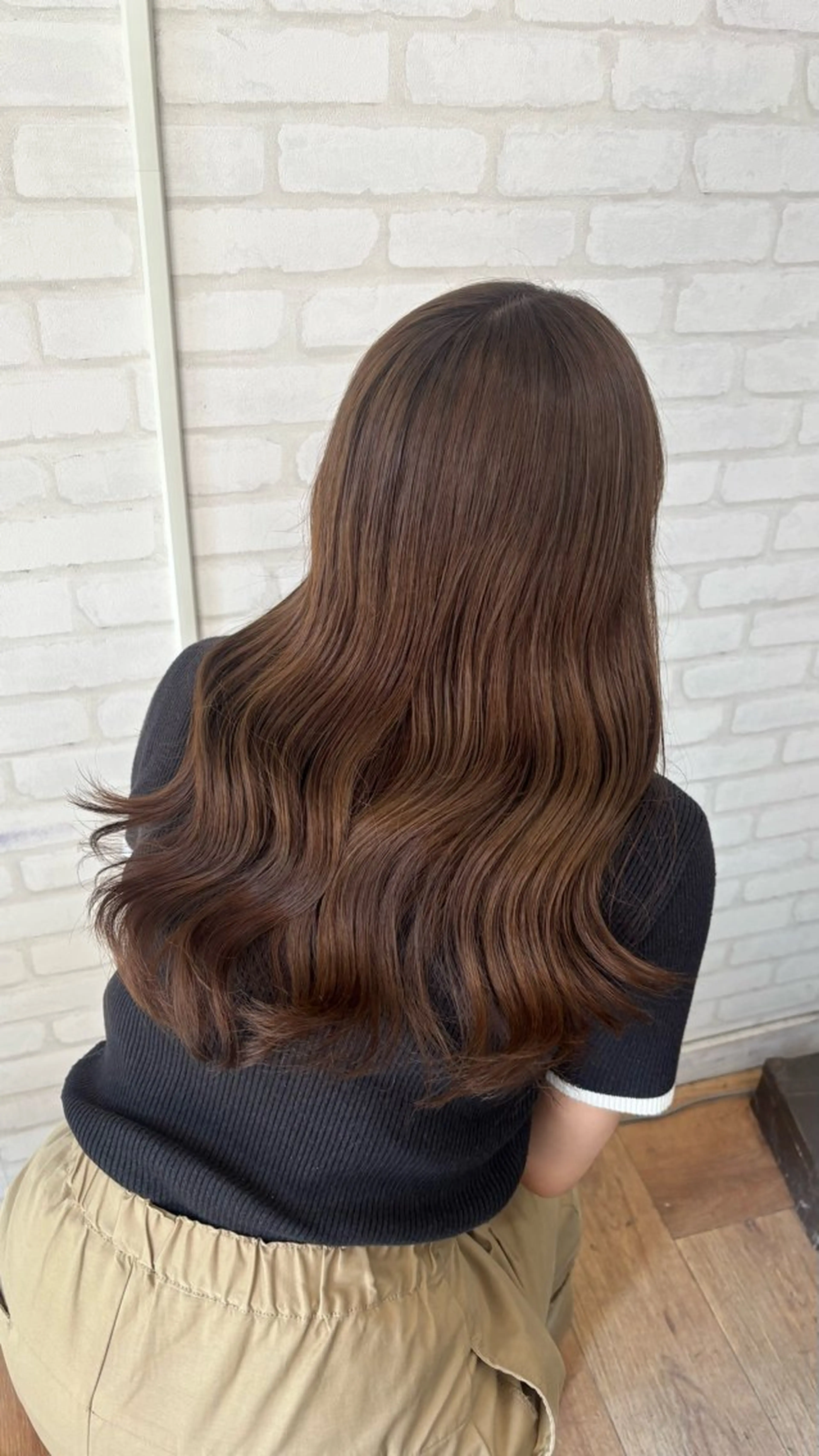 カラー 廣田 真依のヘアスタイル