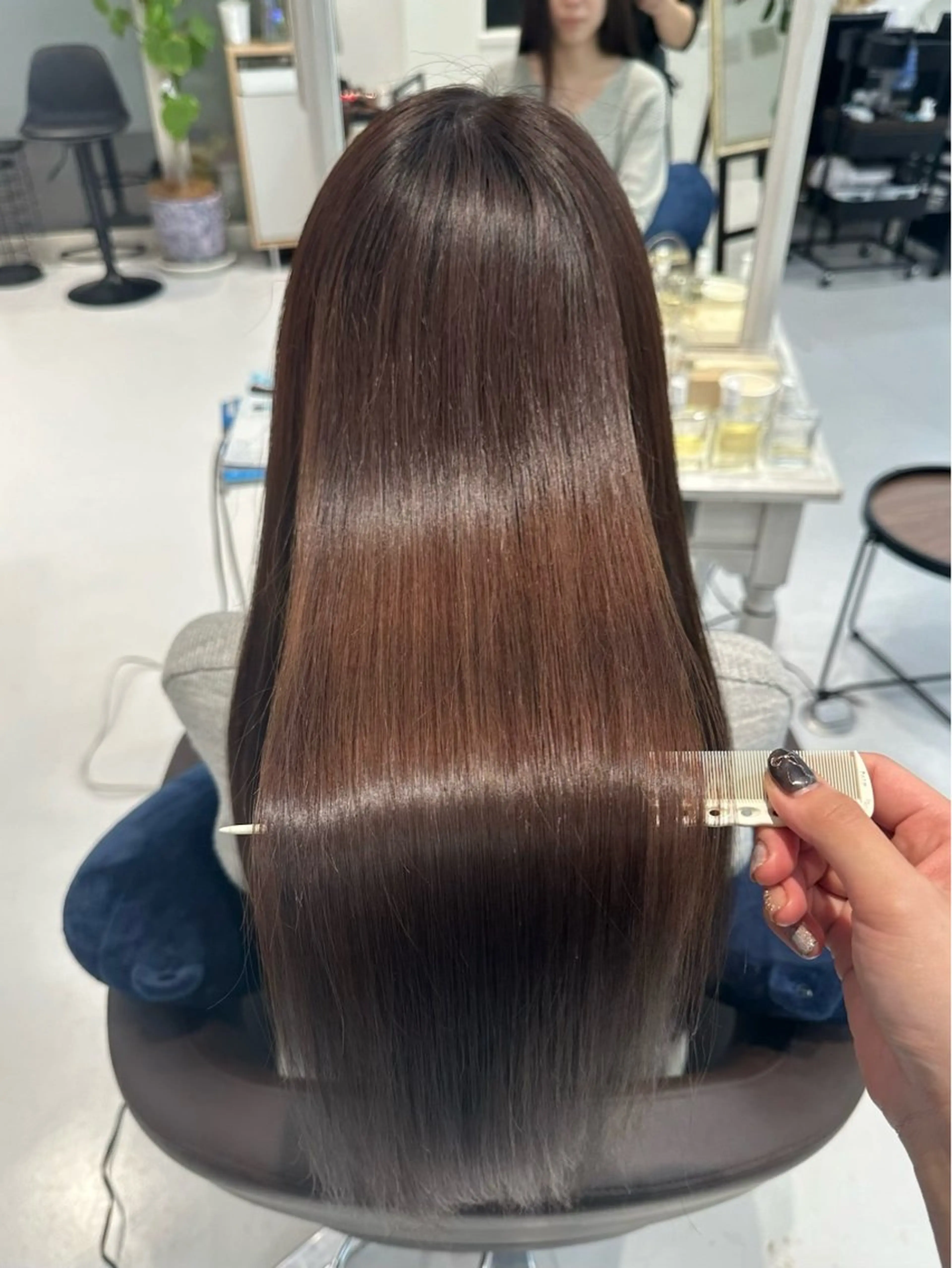 カラー ベージュカラー ケアカラー 山崎結菜 🫧透明感カラーのヘアスタイル