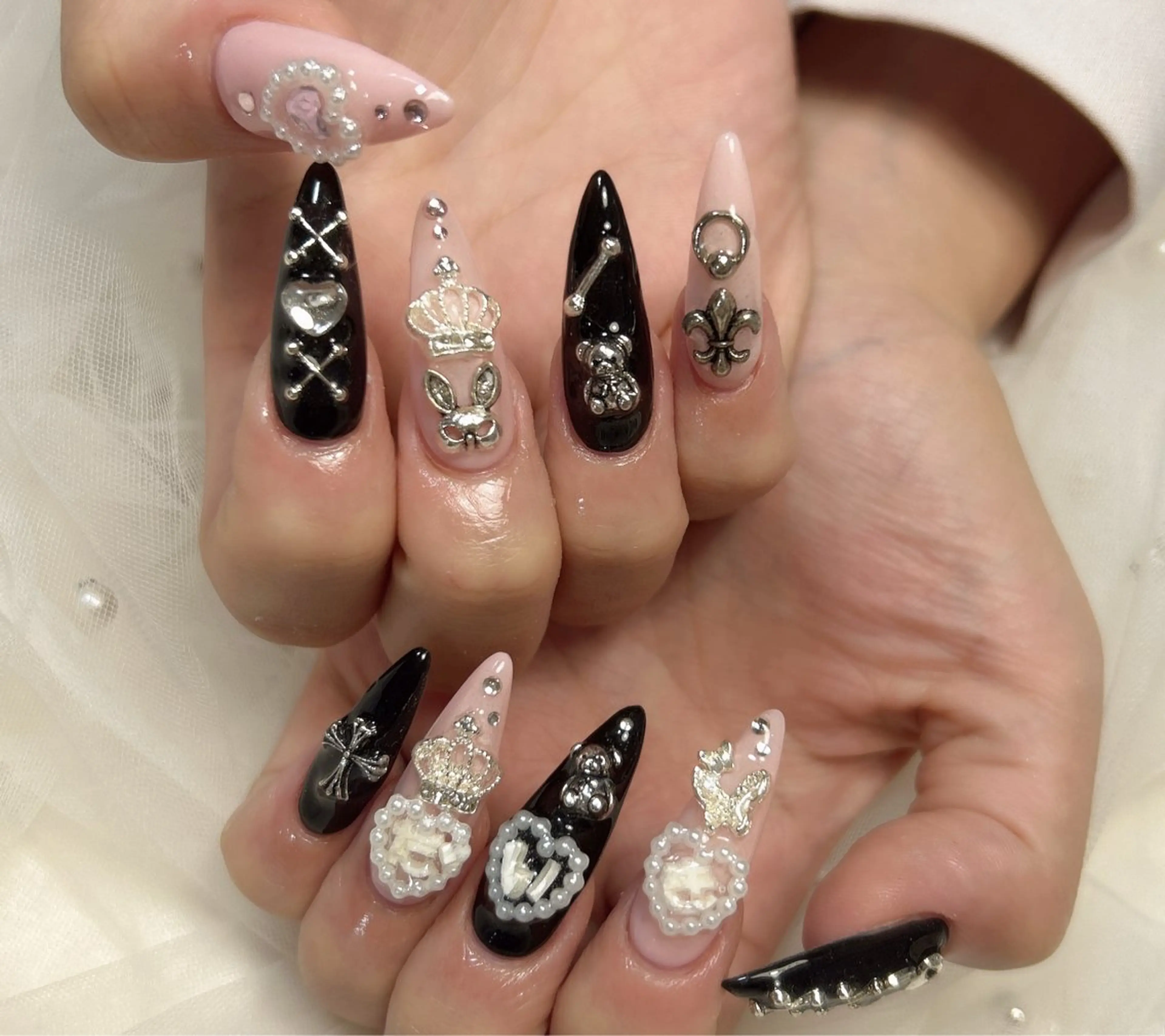 ネイル ハンドネイル U·Mi nail salon所属・U·Mi 上野御徒町容のネイルデザイン